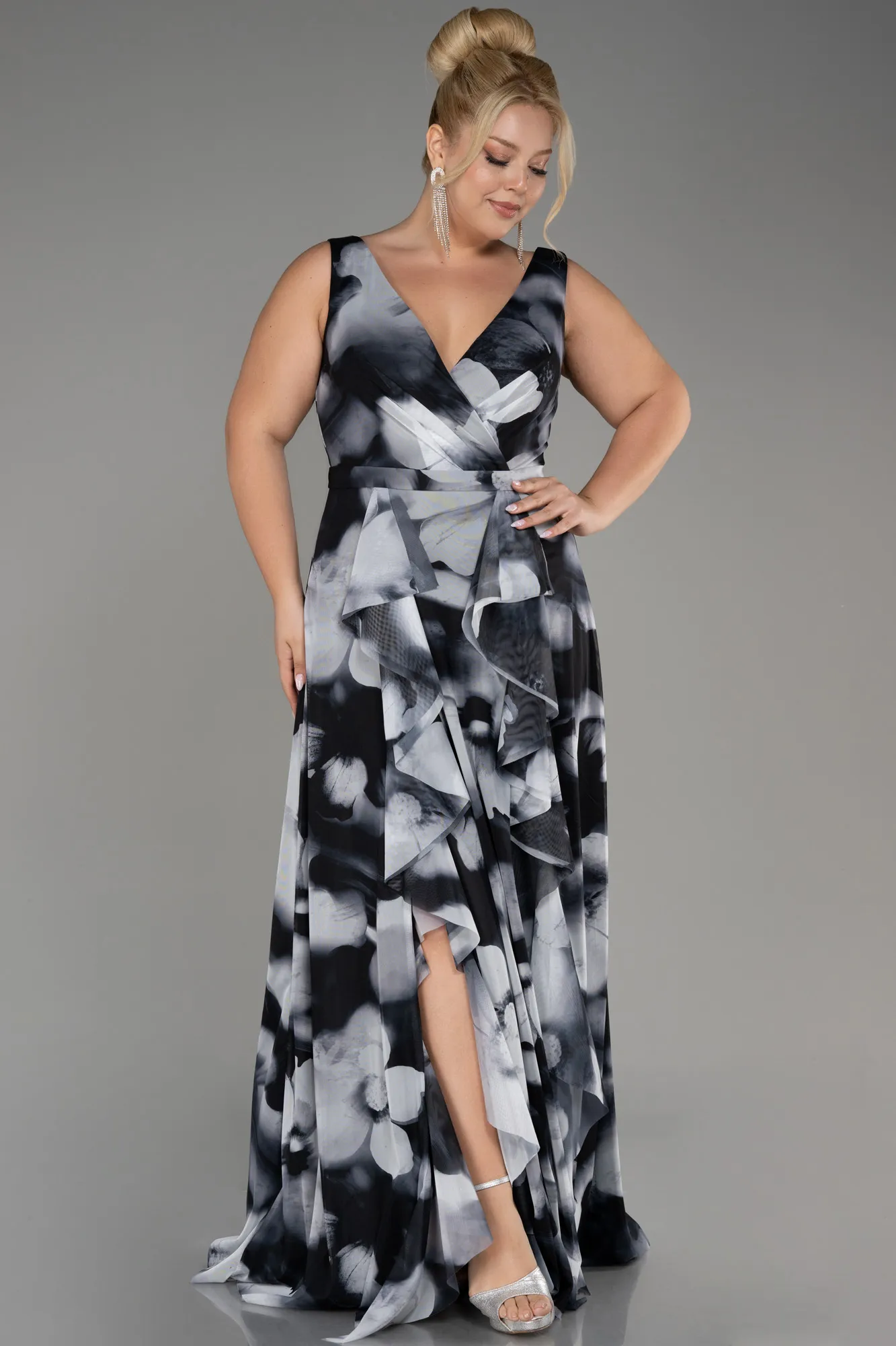 Anthracite-Sleevess Printed Chiffon Plus Size Prom Dress ABU4050