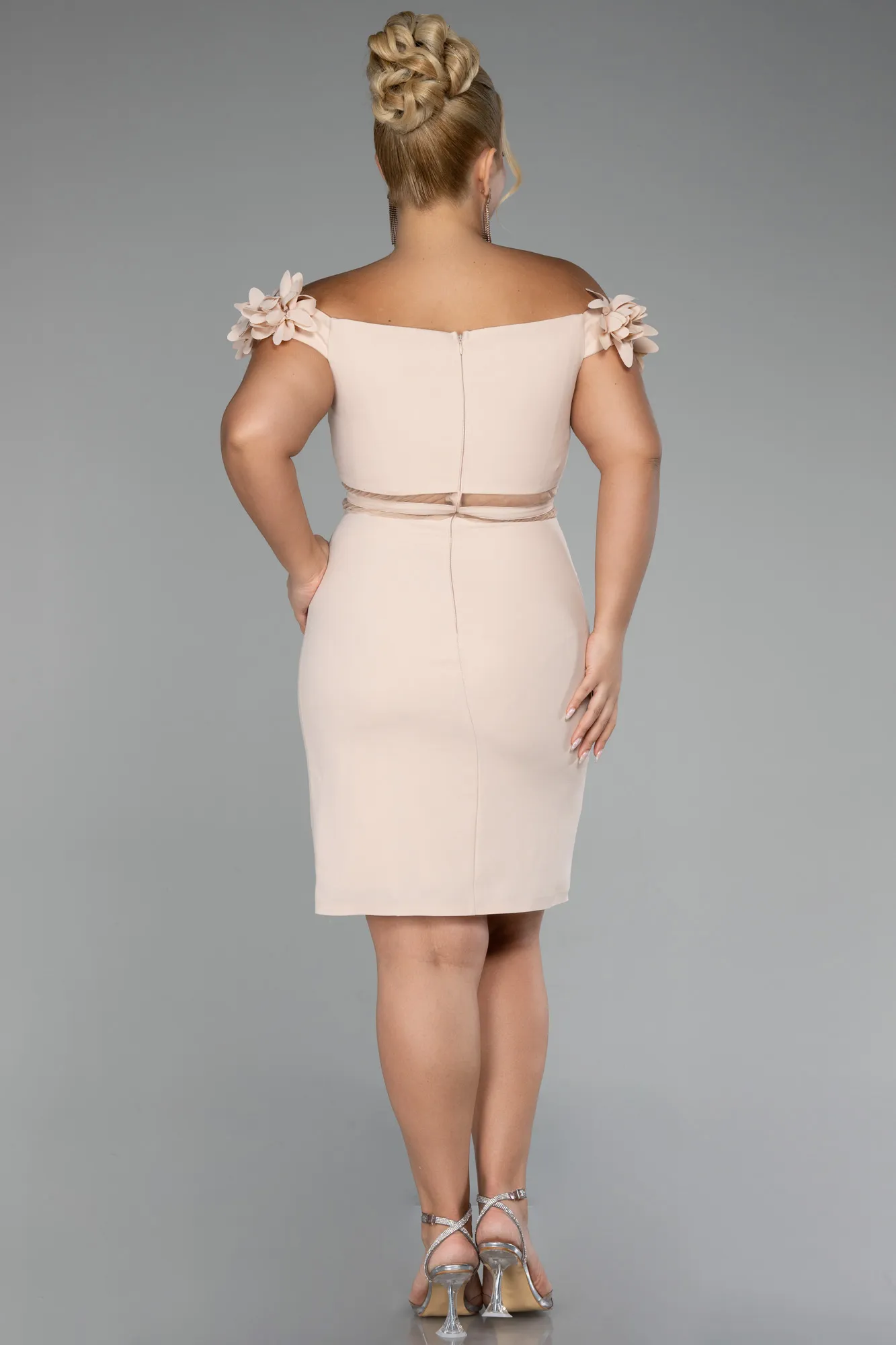 Beige-Boat Neck Short Plus Size Cocktail Dress ABK2121