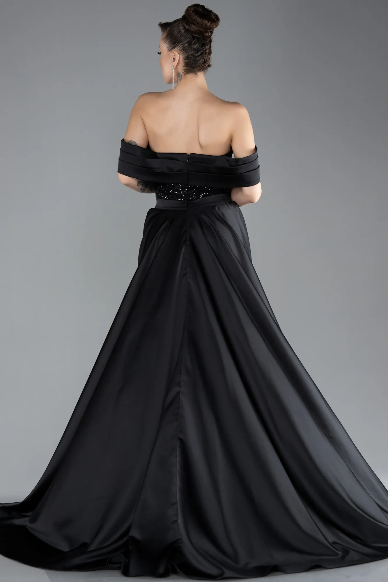 Black-Boat Neck Tail Long Sequined Evening Gown ABU4515