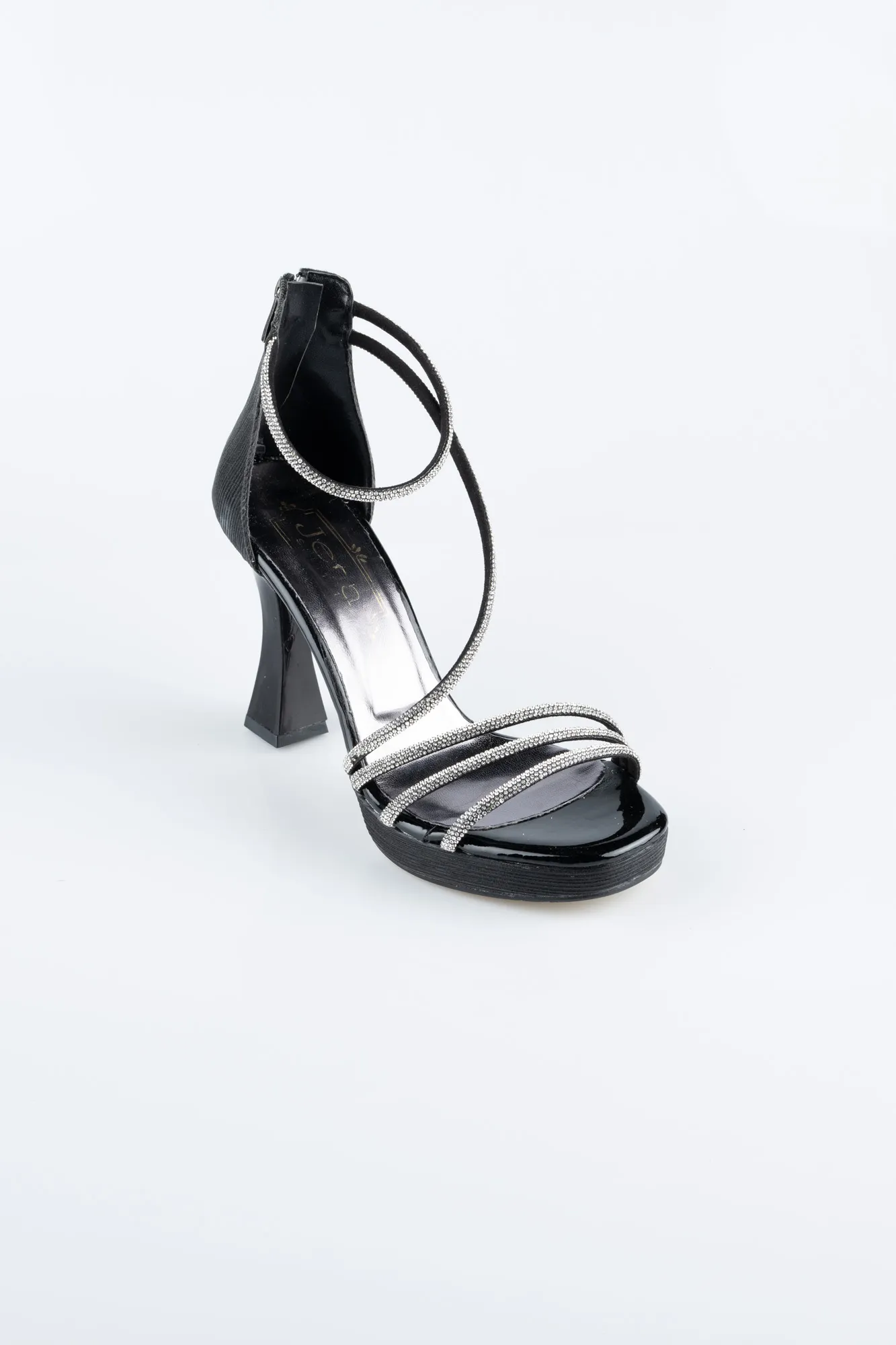 Black-Laser Cut Evening Shoe MJ5154