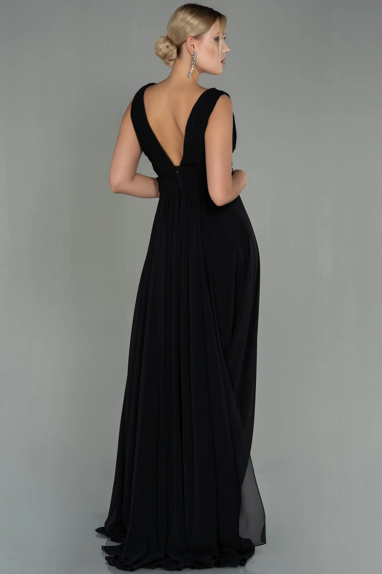 Black-Long Chiffon Prom Gown ABU3066