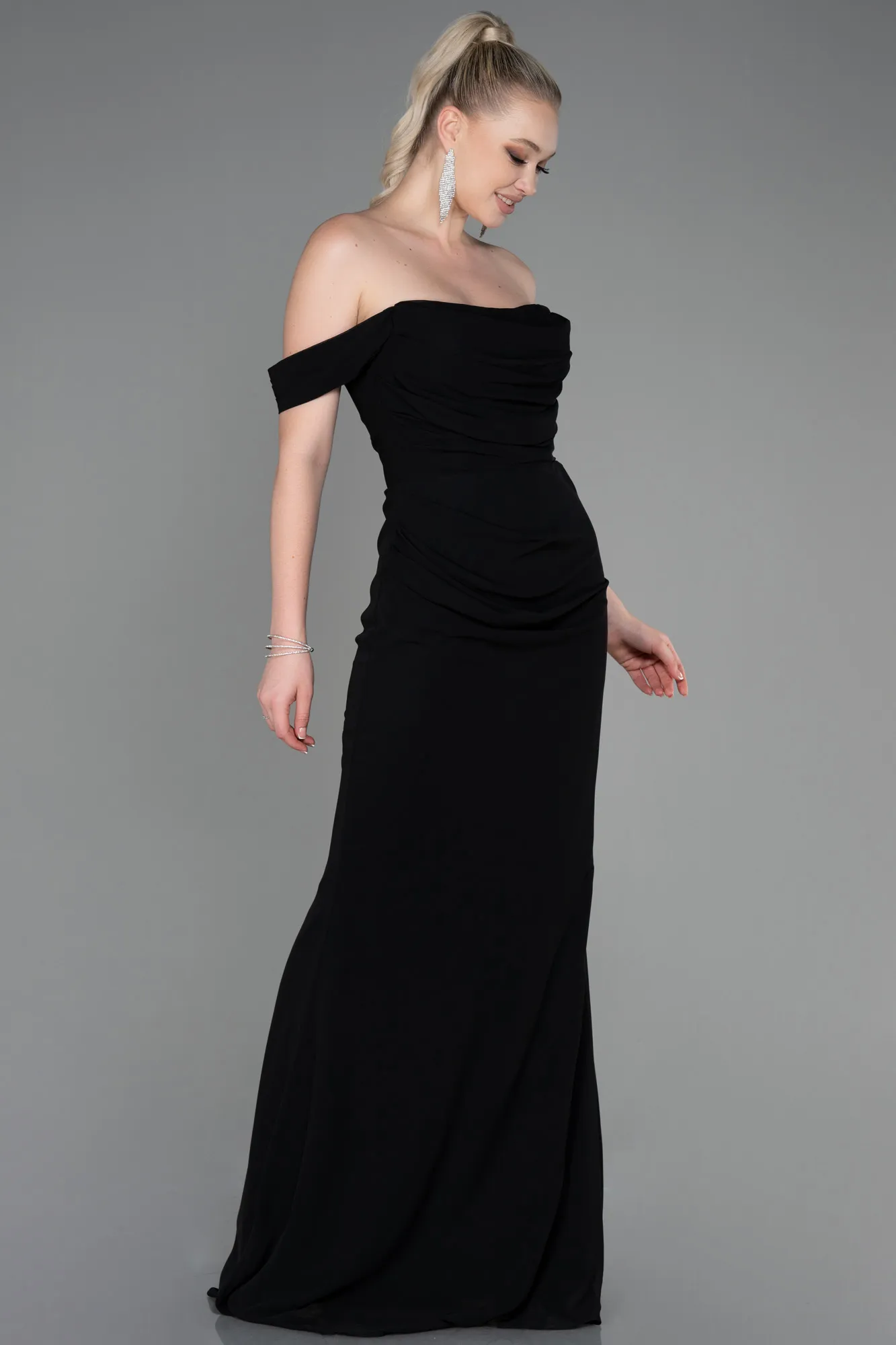 Black-Long Chiffon Prom Gown ABU3211