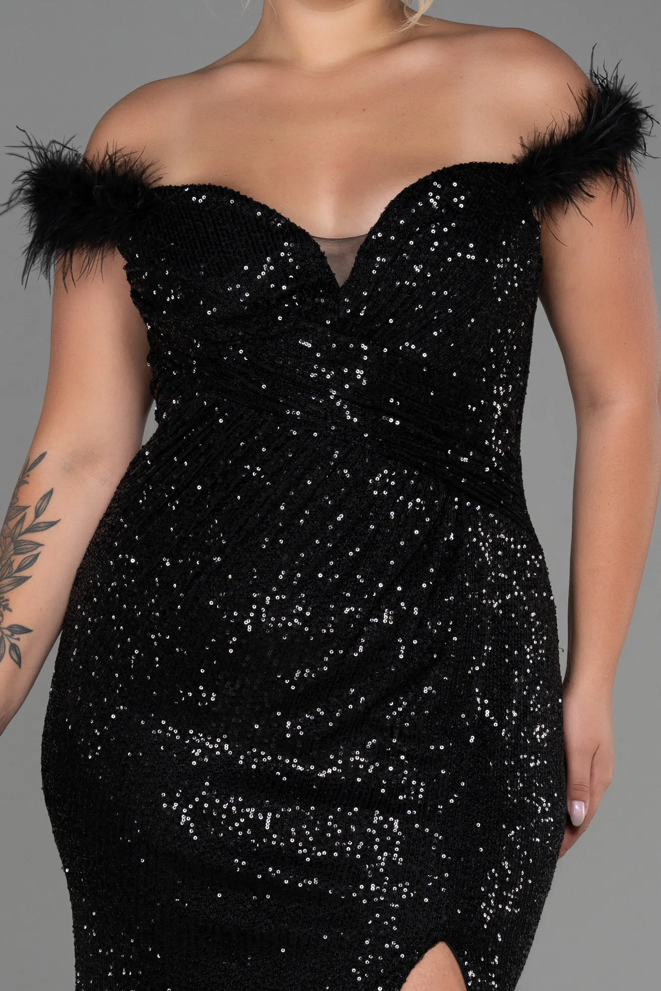 Black-Long Scaly Plus Size Evening Dress ABU3193