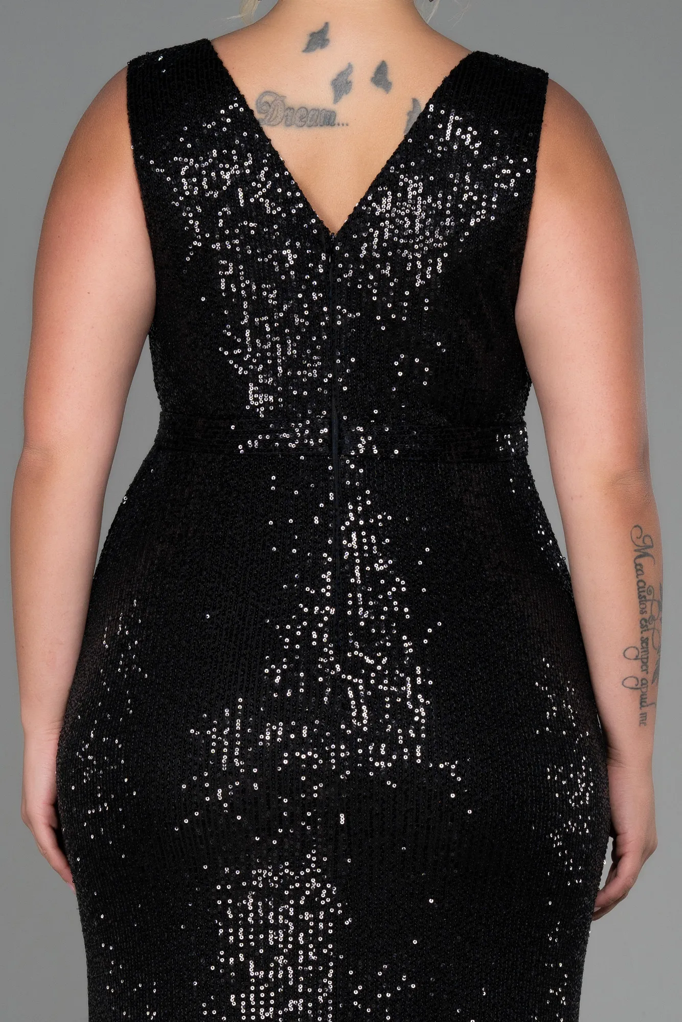 Black-Long Scaly Plus Size Evening Dress ABU3194