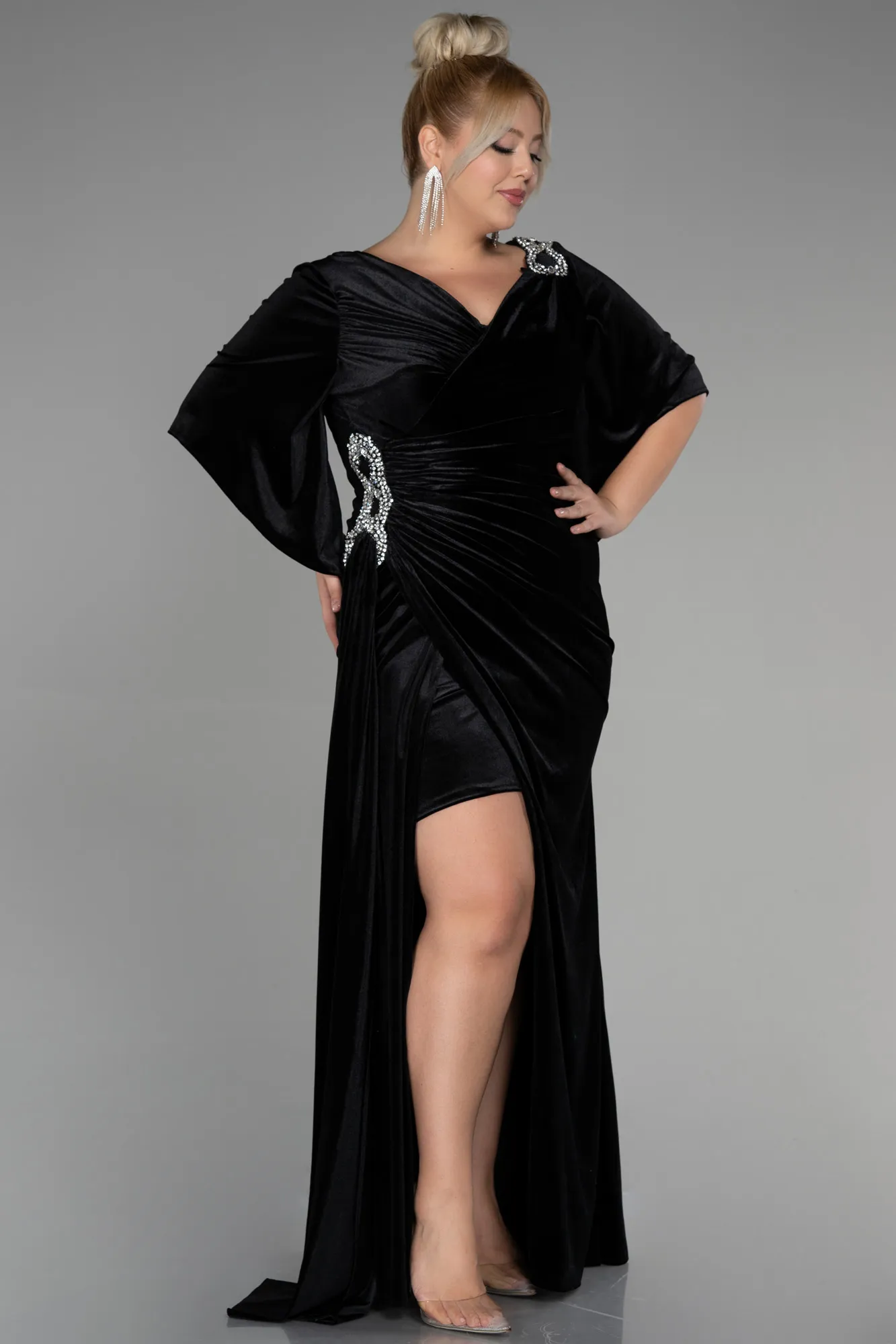 Black-Long Velvet Velvet Oversized Evening Dress ABU3370