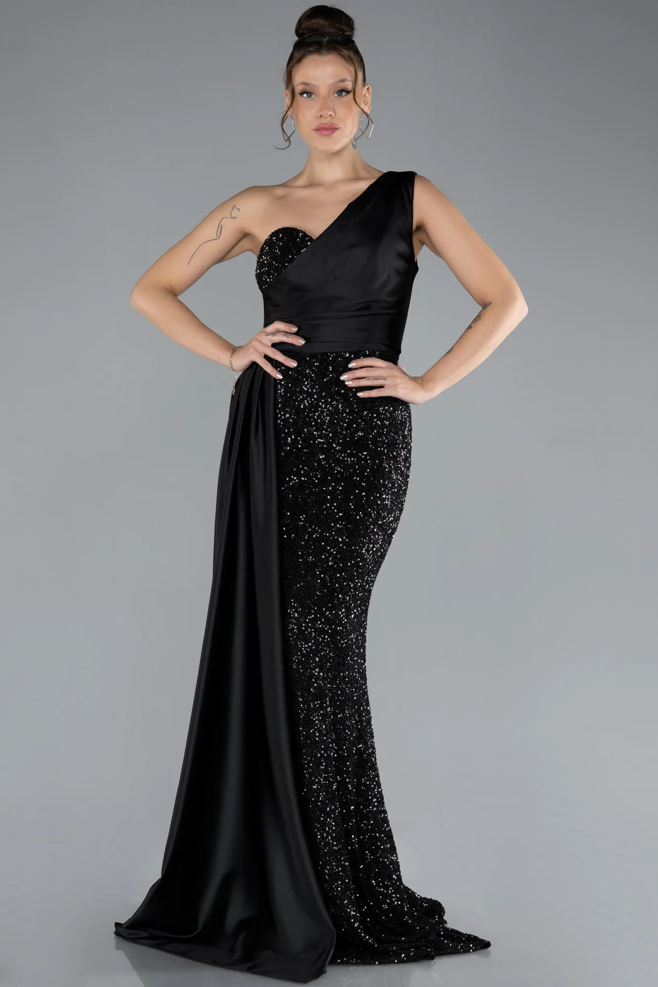 Black-One Sleeve Long Sequined Evening Gown ABU4378