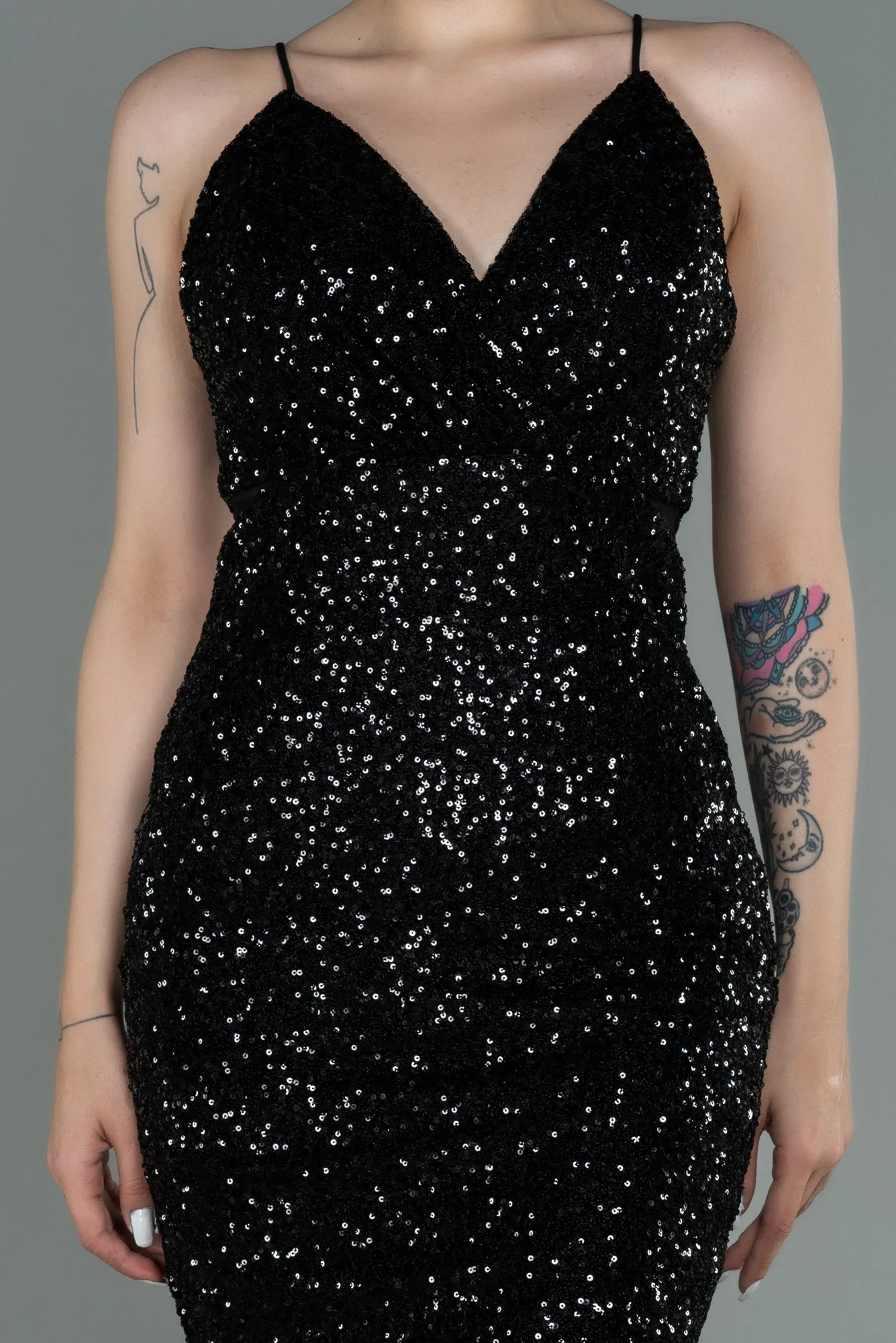 Black-Short Scaly Invitation Dress ABK1763
