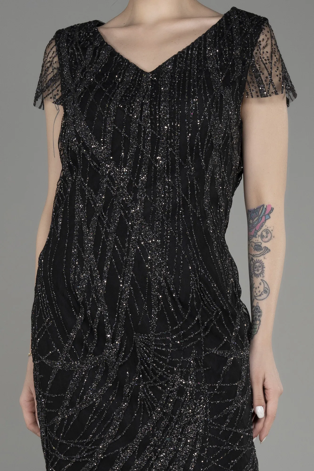 Black-Short Sleeve Glittery Plus Size Invitation Dress ABK2050