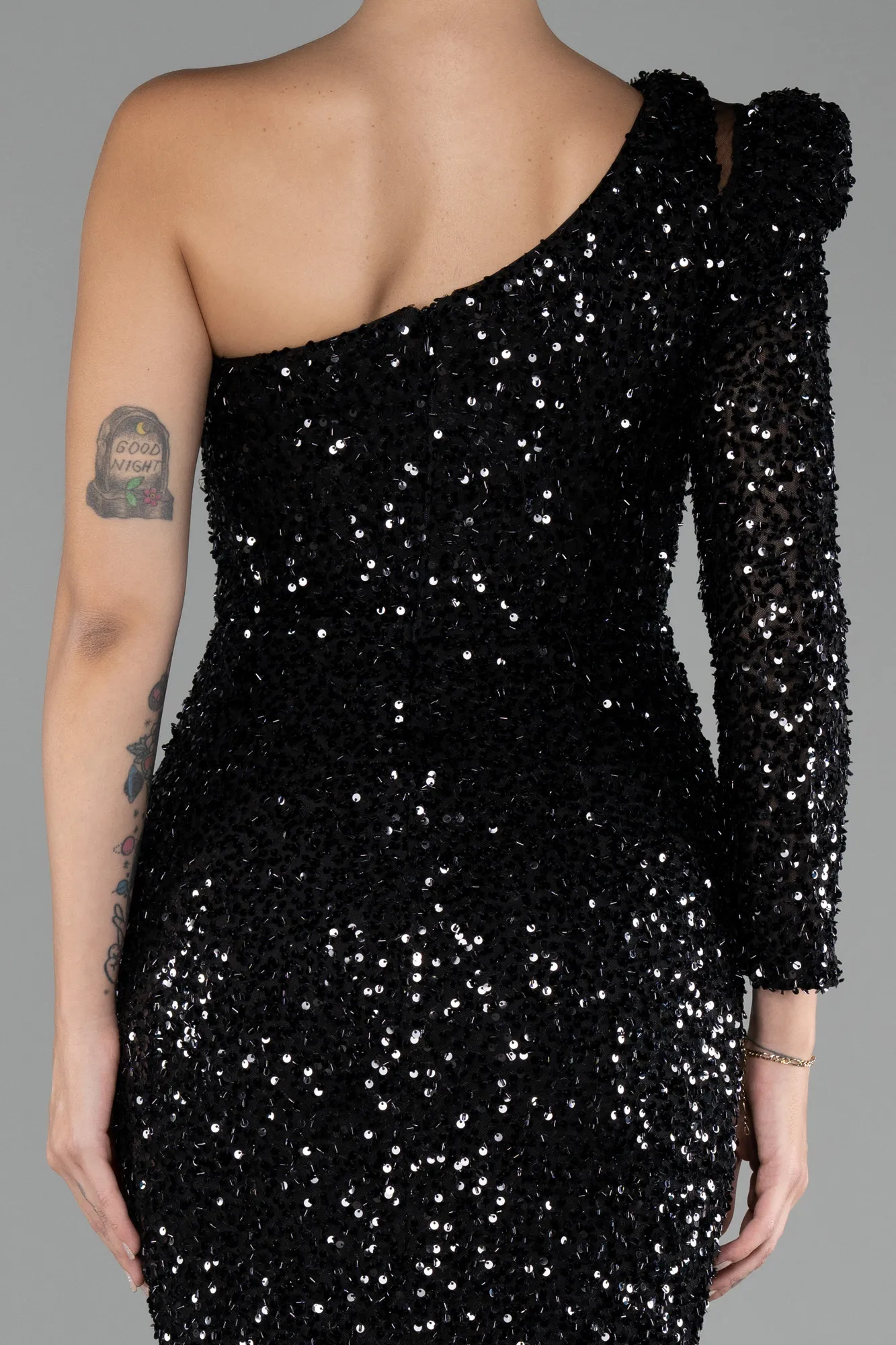 Black-Single Sleeve Slit Long Sequined Evening Gown ABU4302