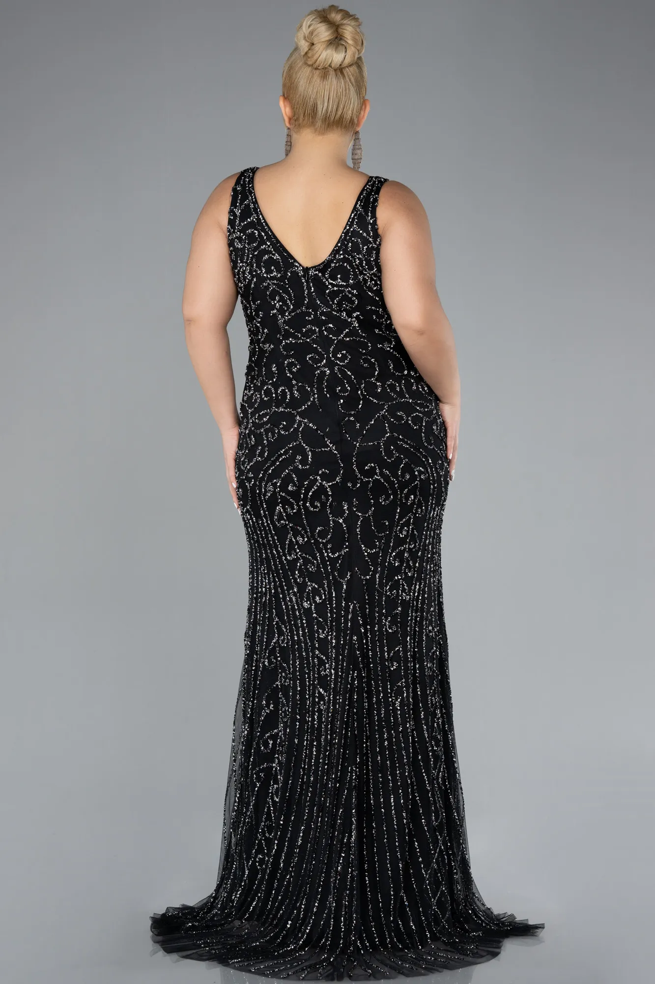 Black-Sleeveless Stoned Long Plus Size Prom Gown ABU4008