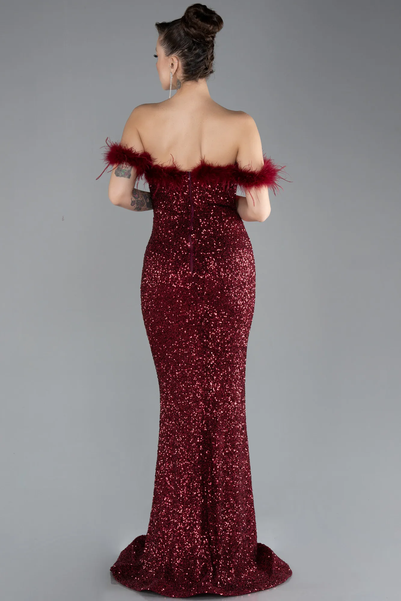 Burgundy-Feathered Boat Neck Sequined Long Mermaid Prom Dress ABU4513