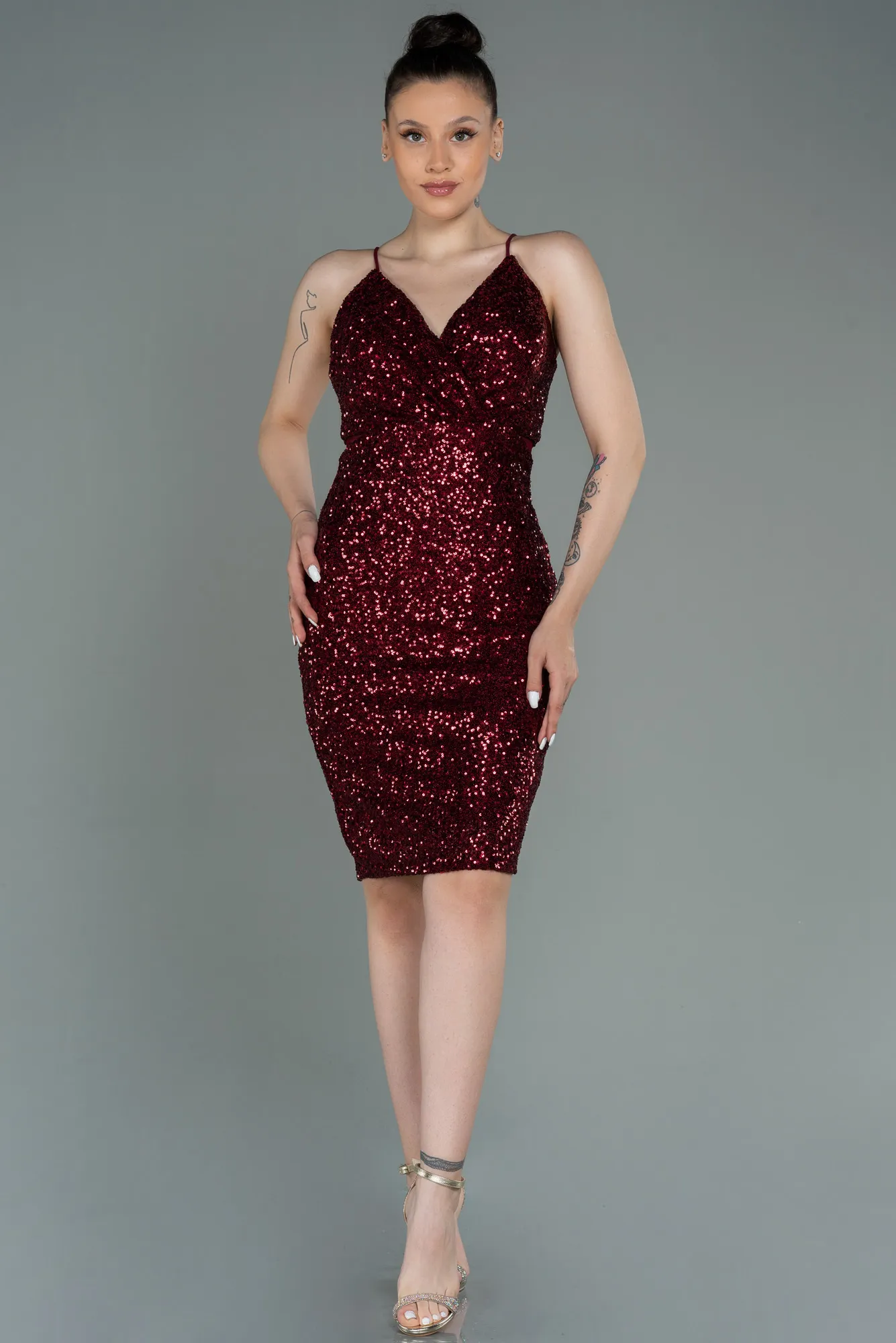 Burgundy-Short Scaly Invitation Dress ABK1763