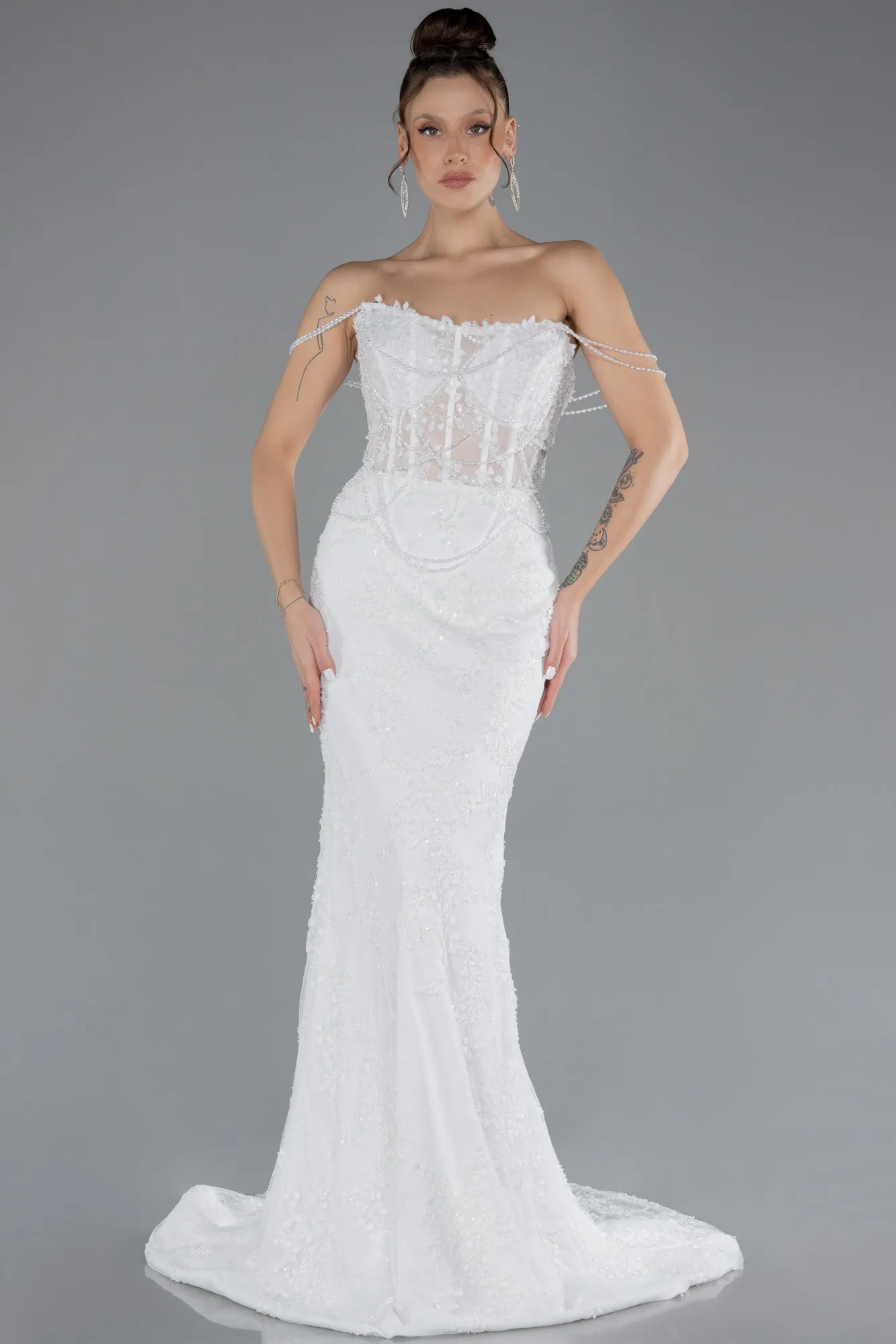 Ecru-Beaded Long Fish Model Wedding Dress ABG035