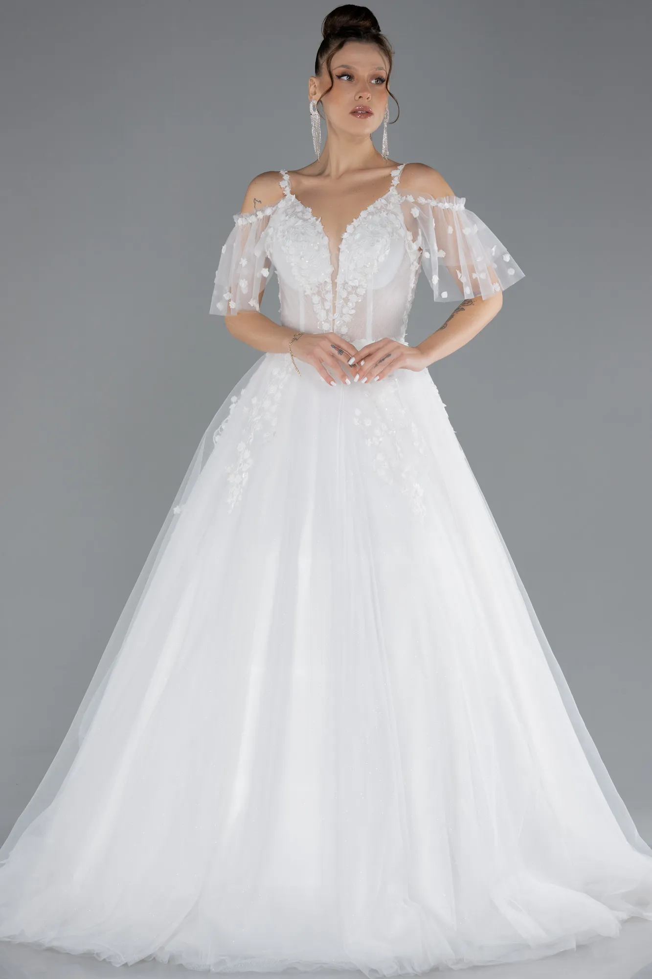 Ecru-Guipure Embroidered Long Plus Size Wedding Dress ABG043