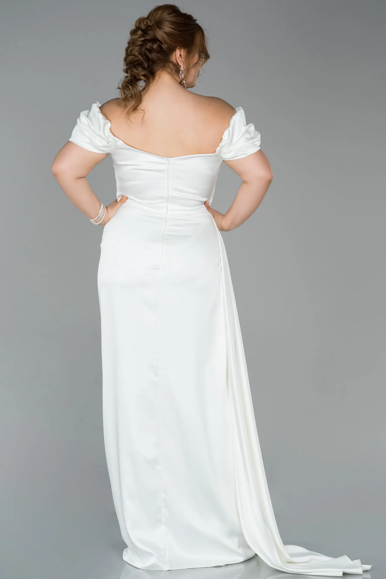 Ecru-Long Satin Plus Size Evening Dress ABU1626