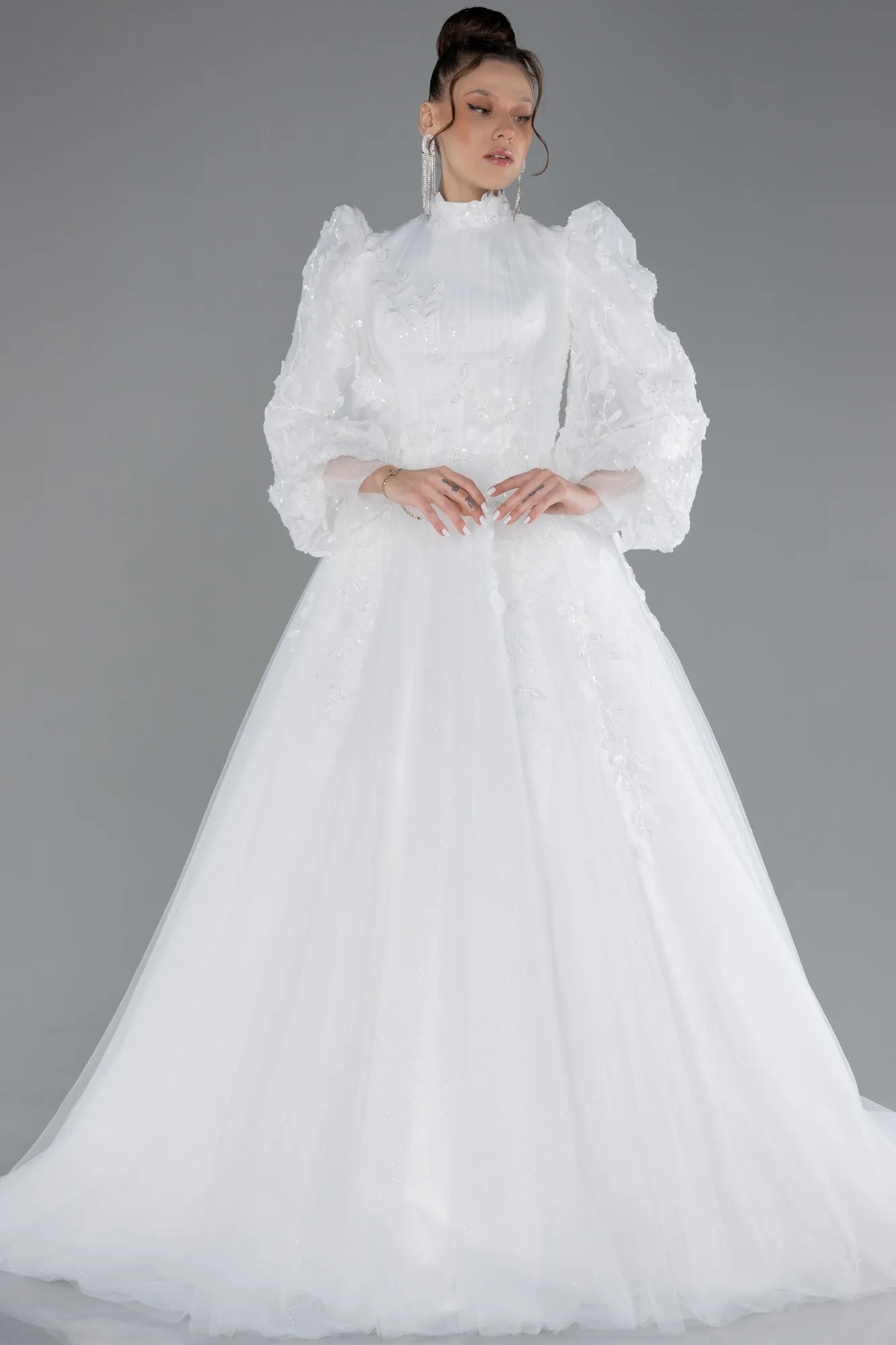 Ecru-Long Sleeve Stoned Hijab Plus Size Wedding Dress ABG049