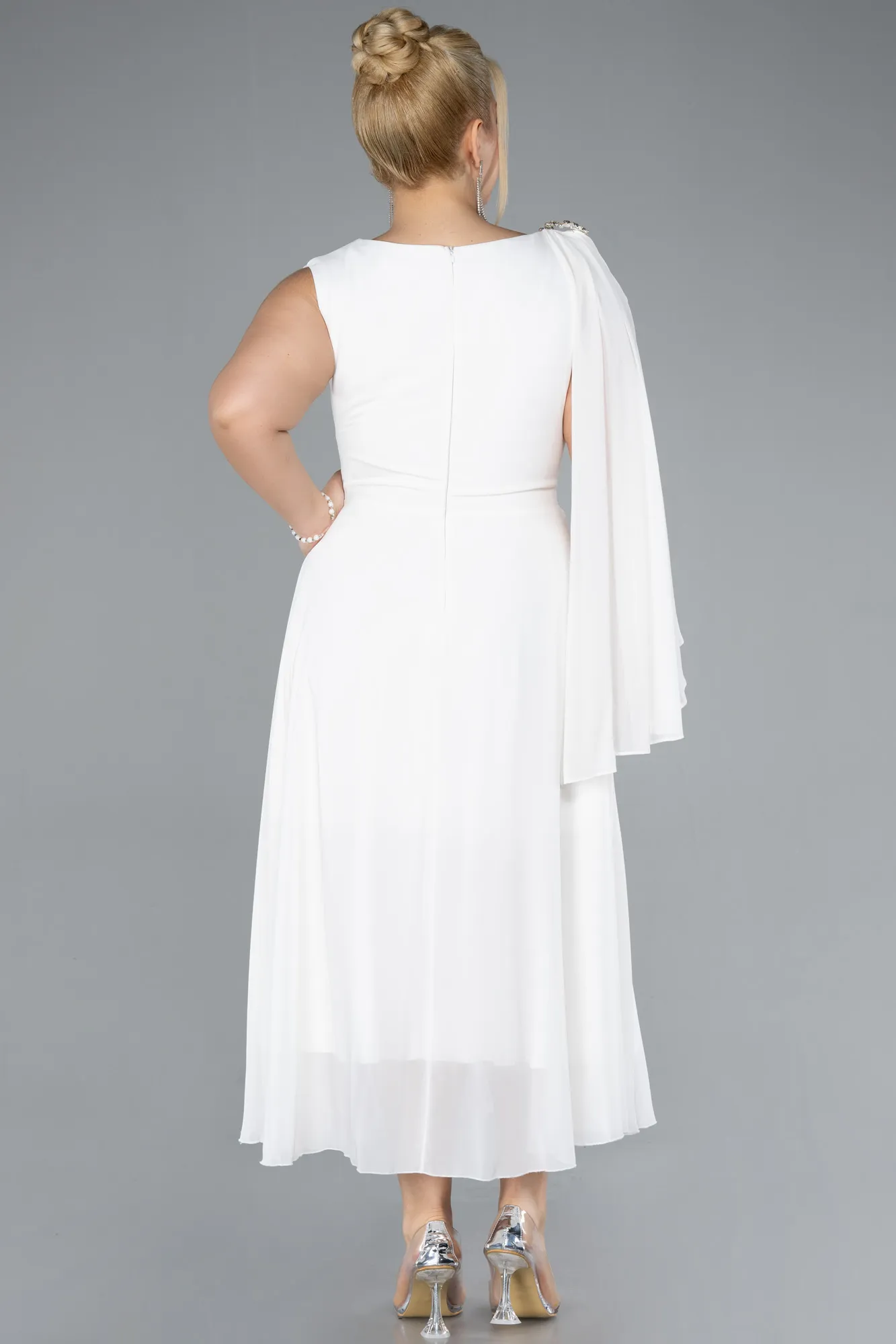 Ecru-Sleeveless Midi Chiffon Plus Size Party Dress ABK2195