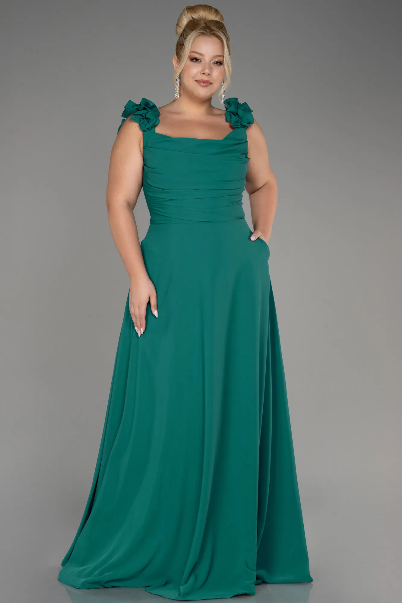 Emerald Green-Boat Neck Long Chiffon Plus Size Evening Dress ABU4026