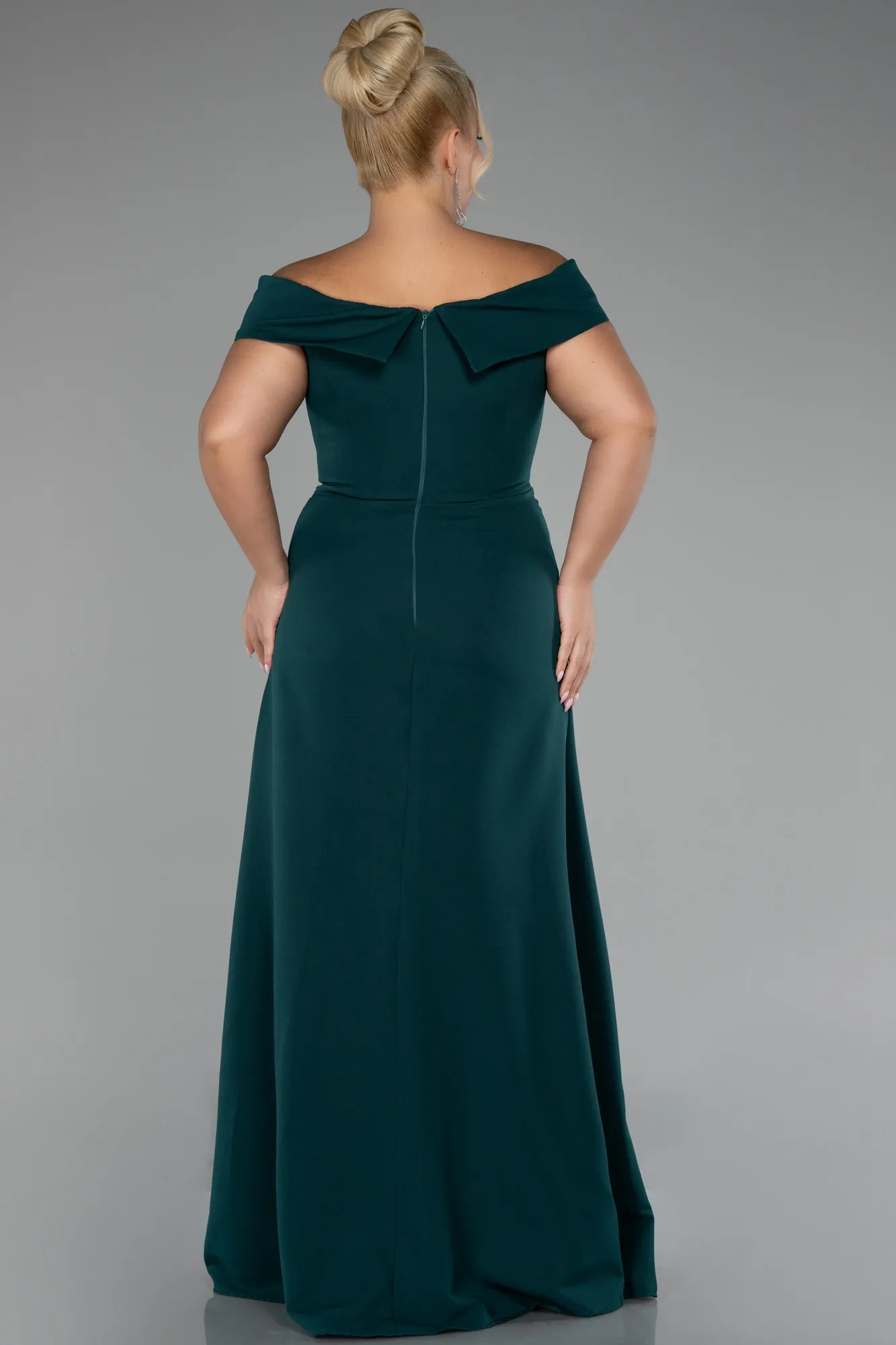 Emerald Green-Boat Neck Slit Long Plus Size Evening Dress ABU4200