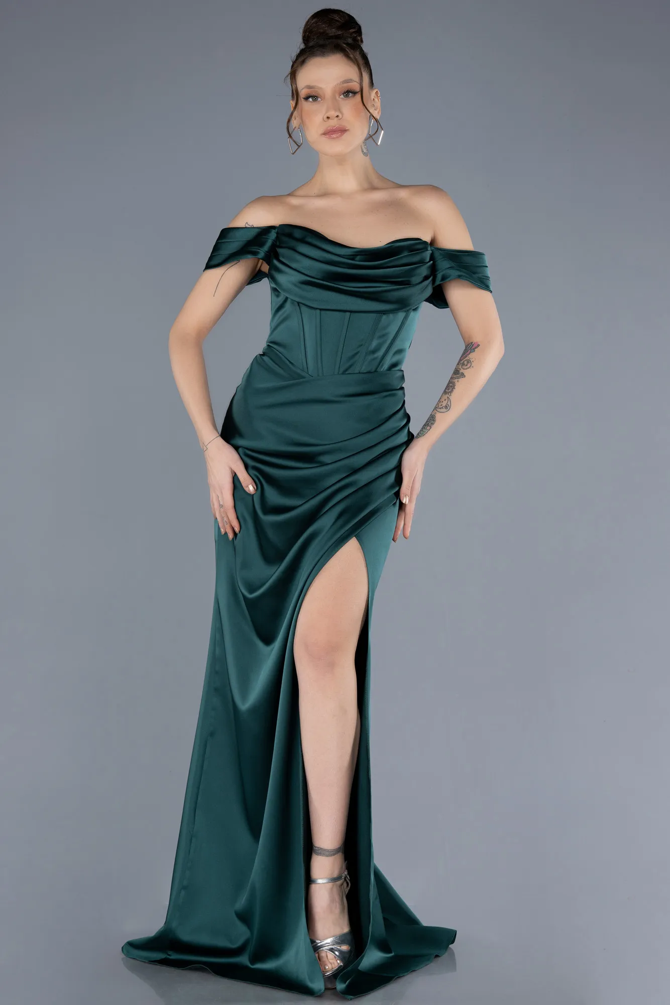 Emerald Green-Boat Neck Slit Satin Long Prom Gown ABU4582