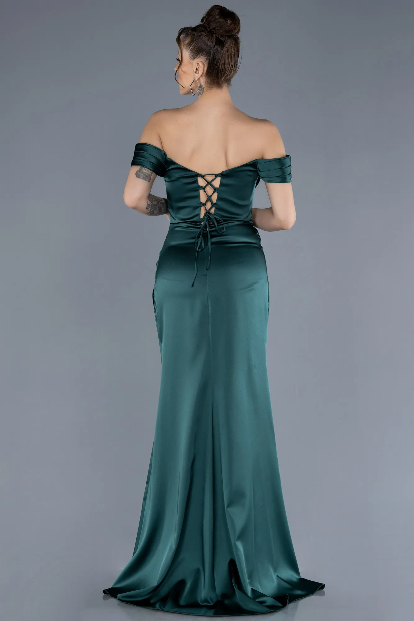 Emerald Green-Boat Neck Slit Satin Long Prom Gown ABU4582