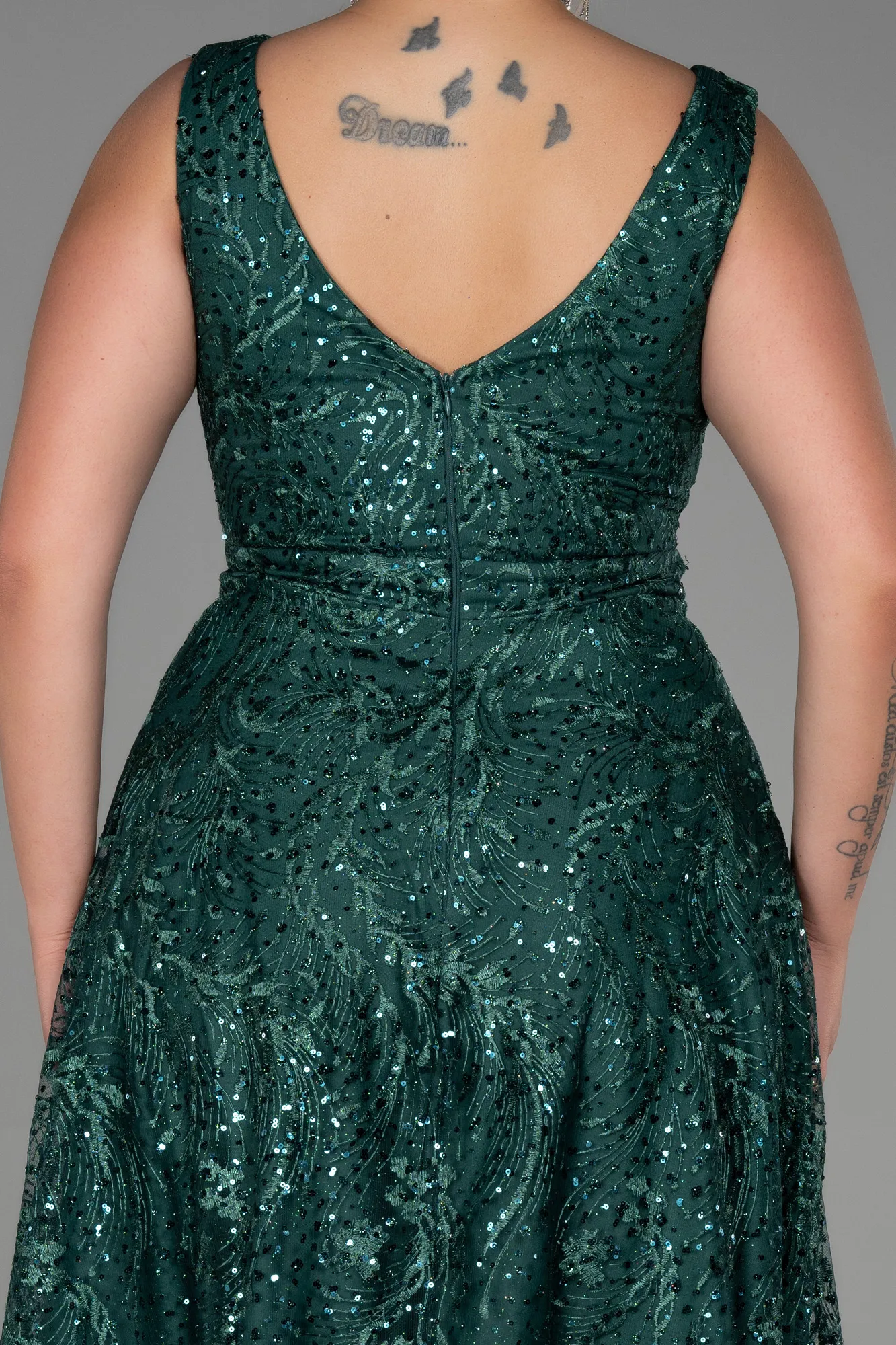Emerald Green-Long Laced Plus Size Evening Dress ABU3287