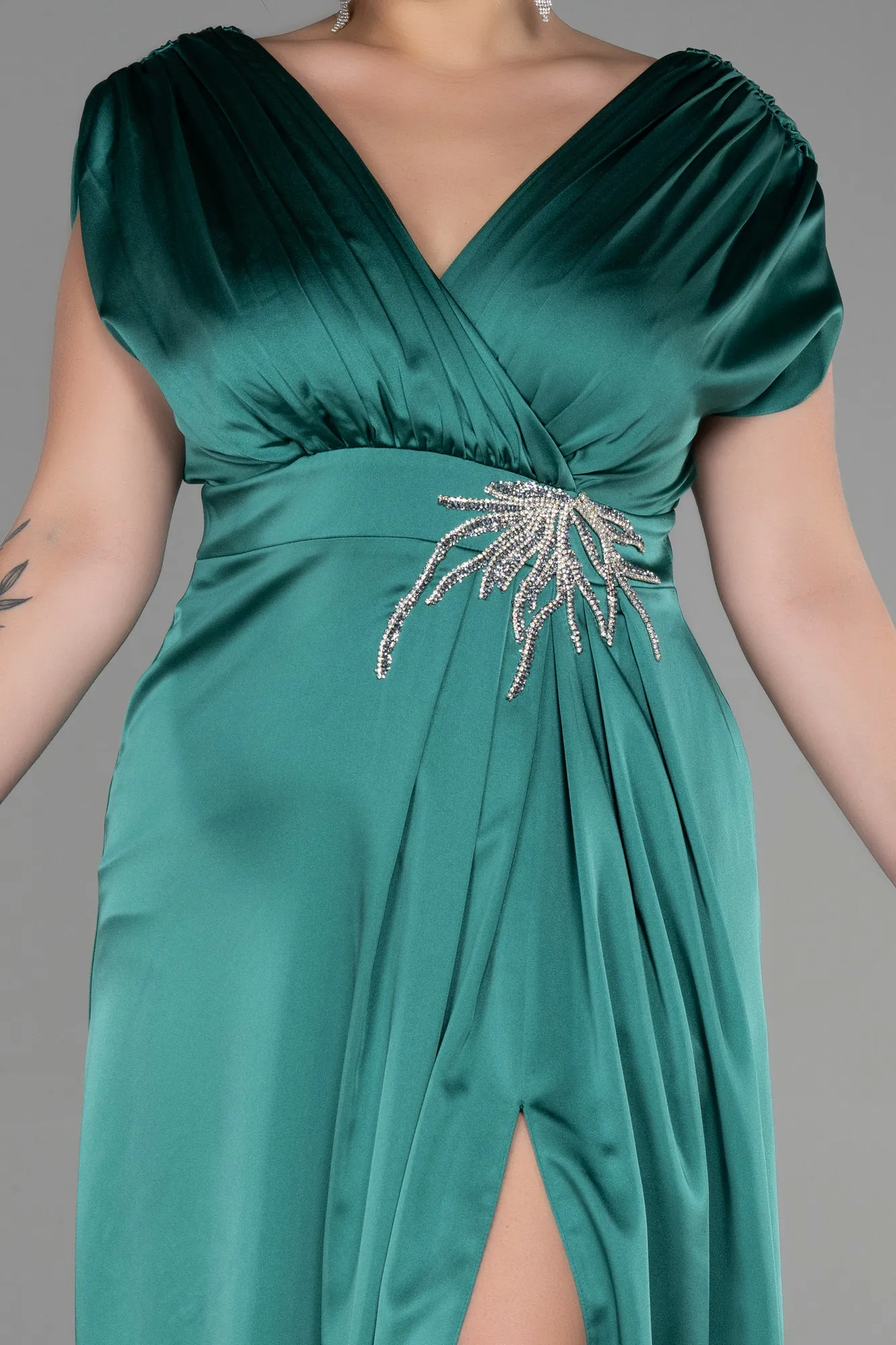 Emerald Green-Long Satin Plus Size Engagement Dress ABU3433