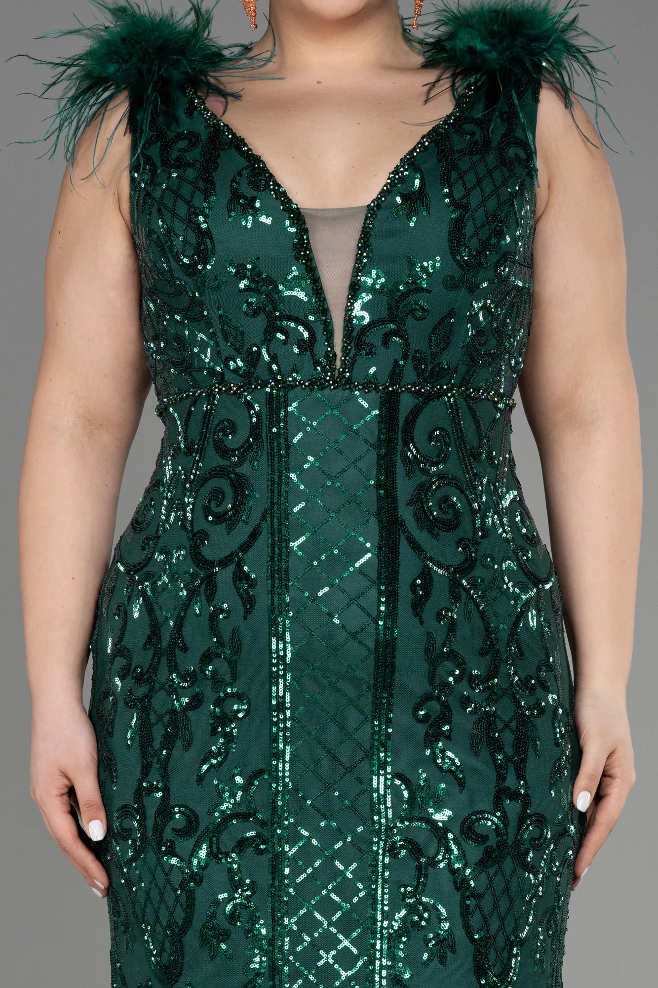 Emerald Green-Long Scaly Plus Size Engagement Dress ABU3671