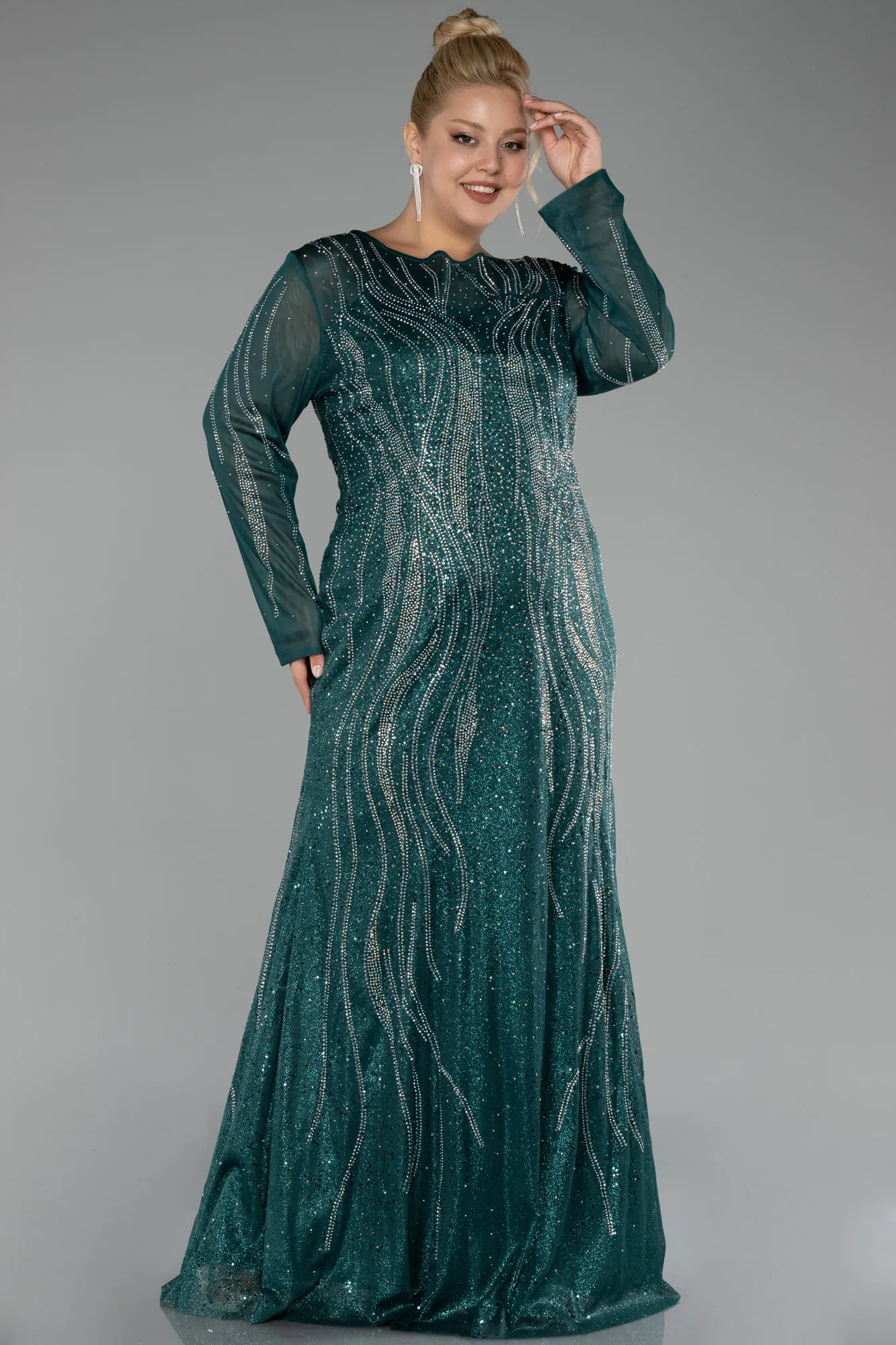 Emerald Green-Stoned Long Sleeve Plus Size Evenin Gown ABU3927