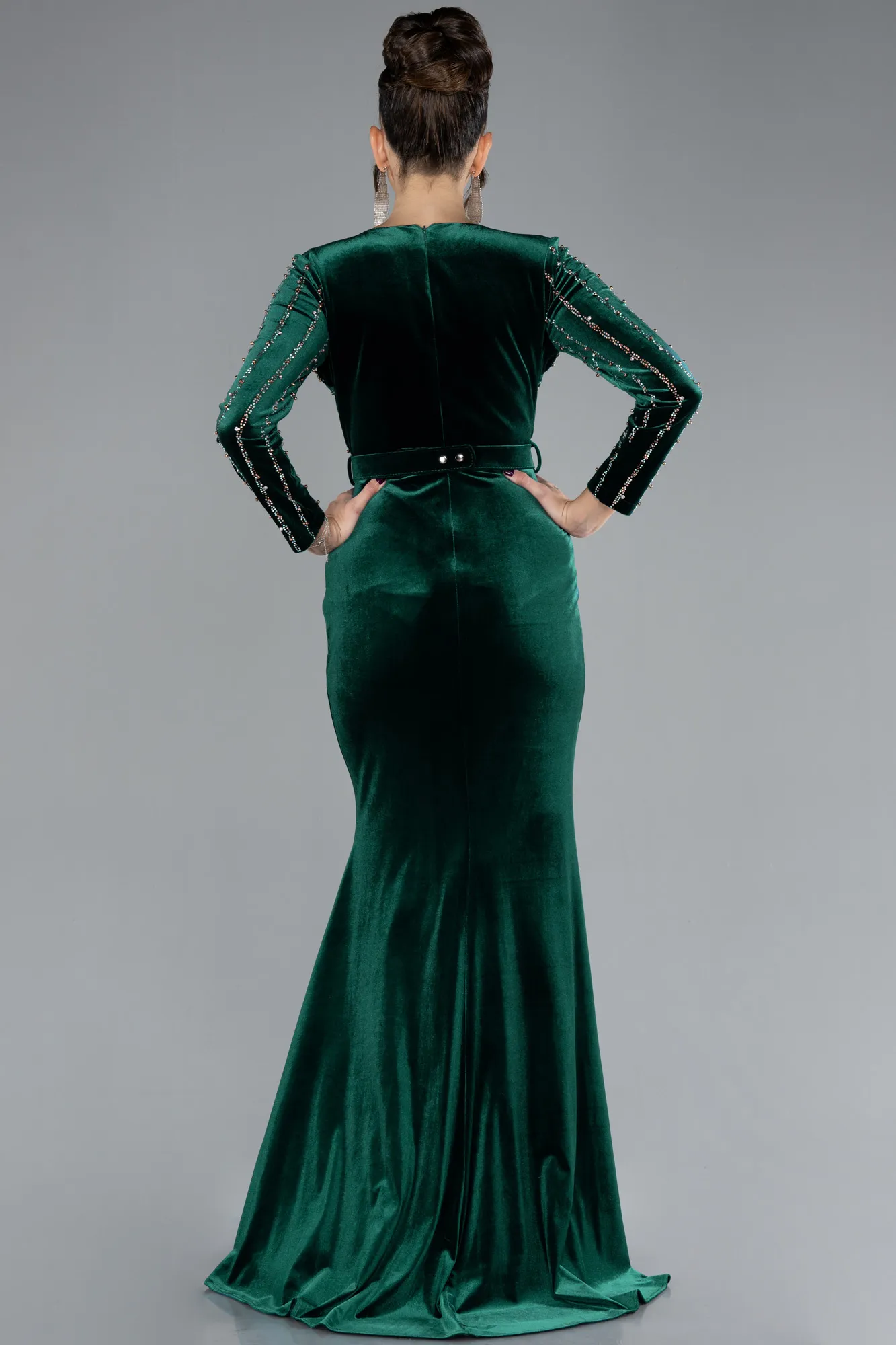 Emerald Green-Stoned Long Sleeve Velvet Evening Dress ABU4282