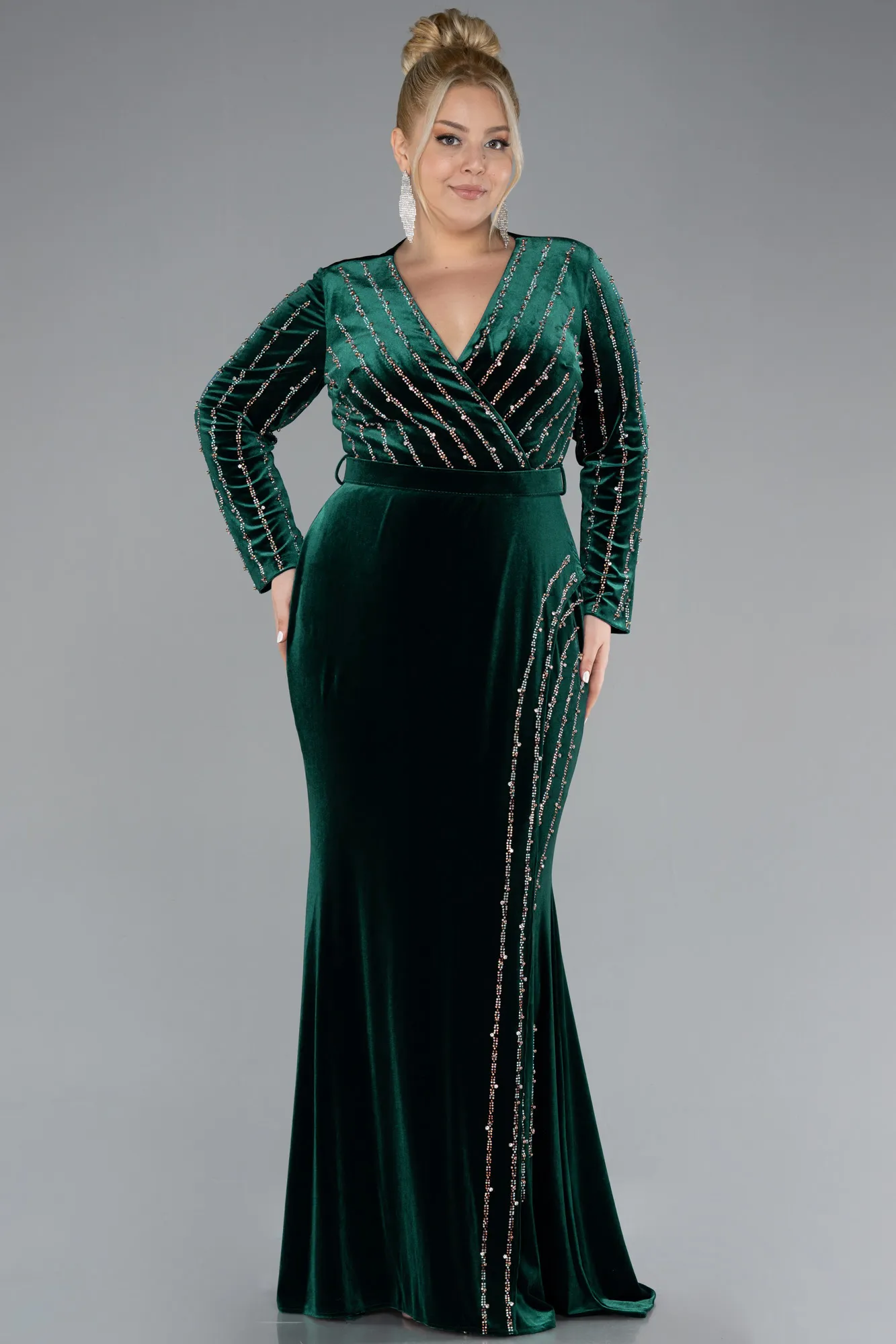 Emerald Green-Stoned Long Sleeve Velvet Oversized Evening Dress ABU4277