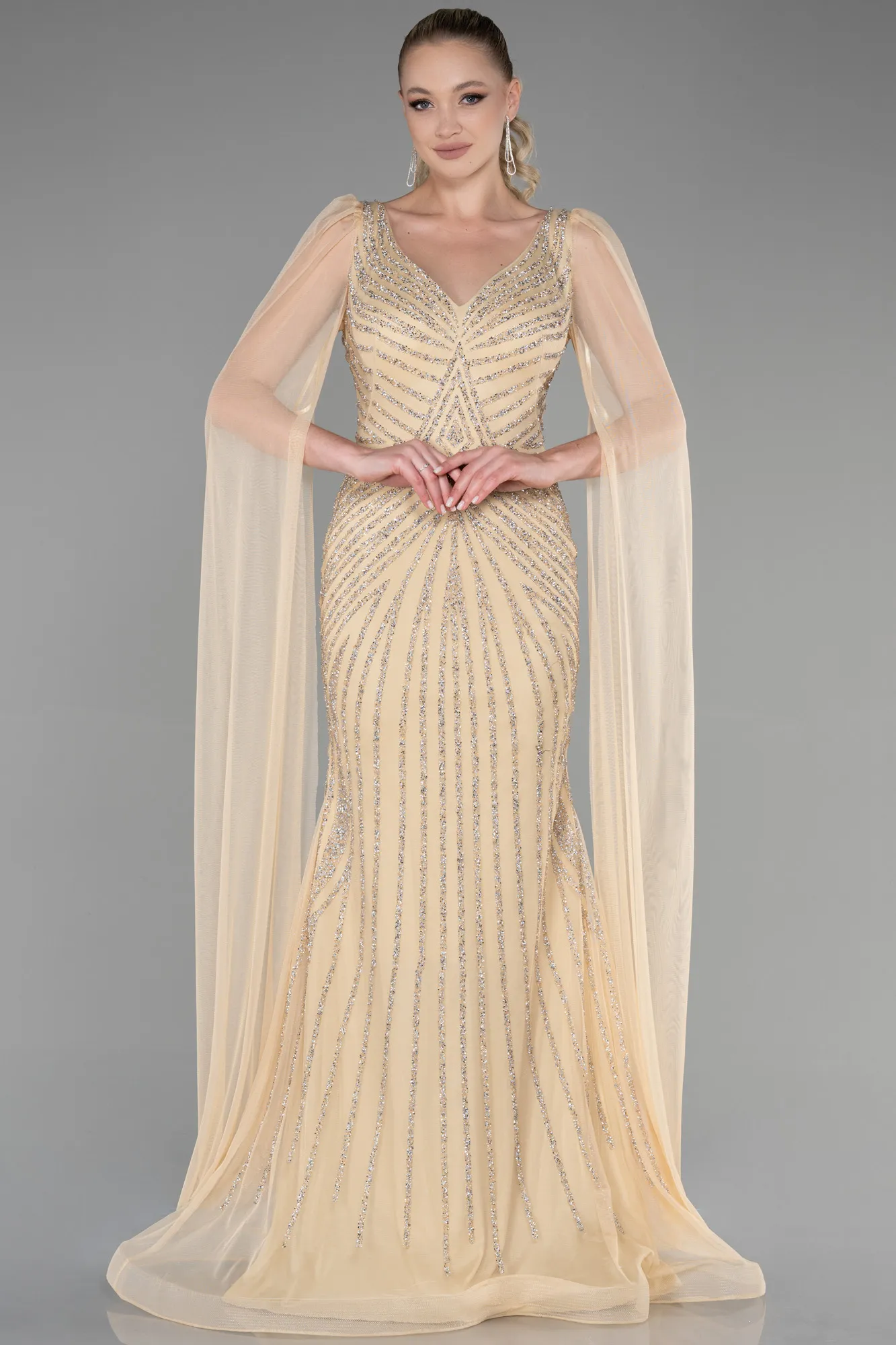 Gold-Long Special Design Engagement ABU3357