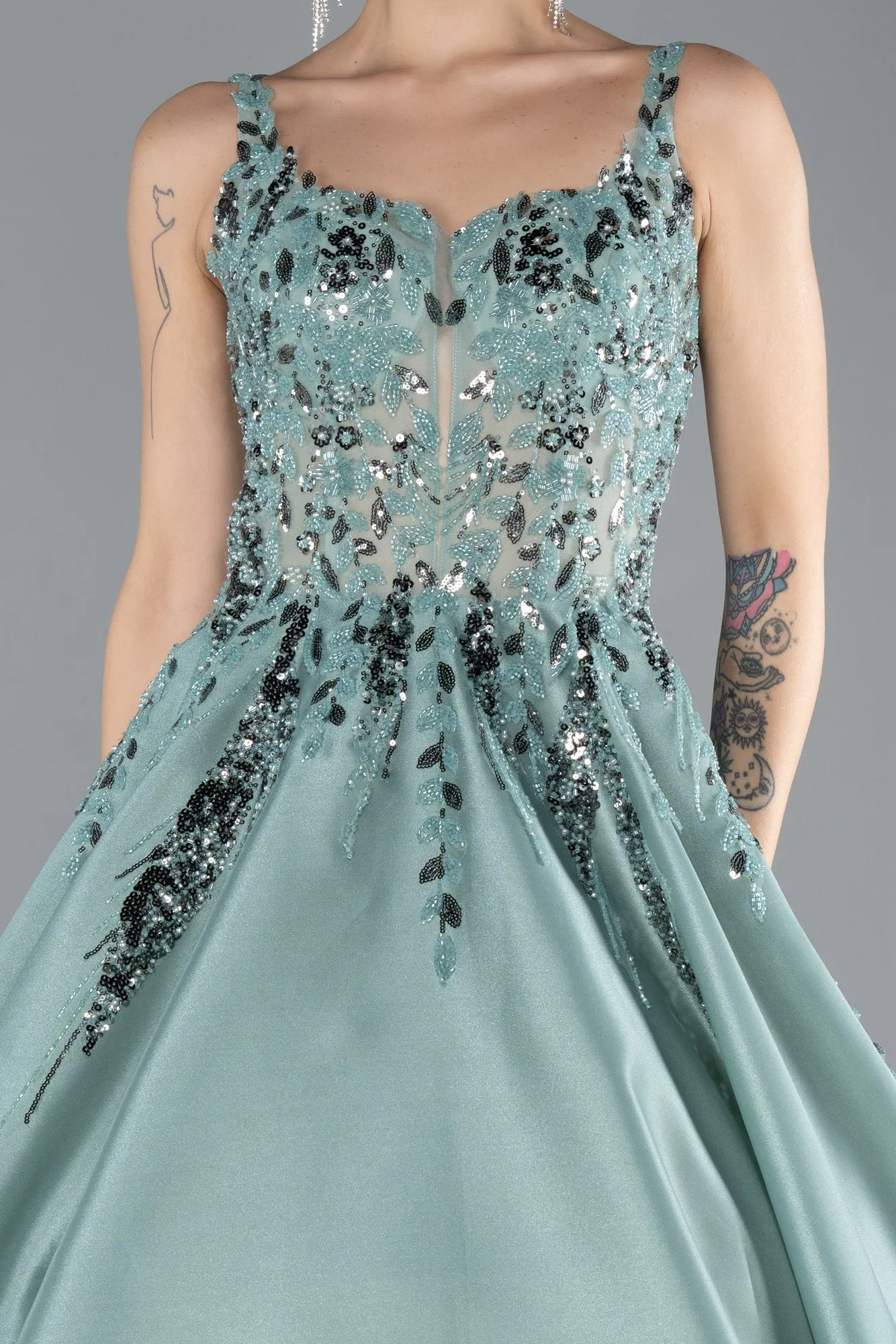 Mint-Sleeveless Embroidered Long Haute Couture Dress ABU4447