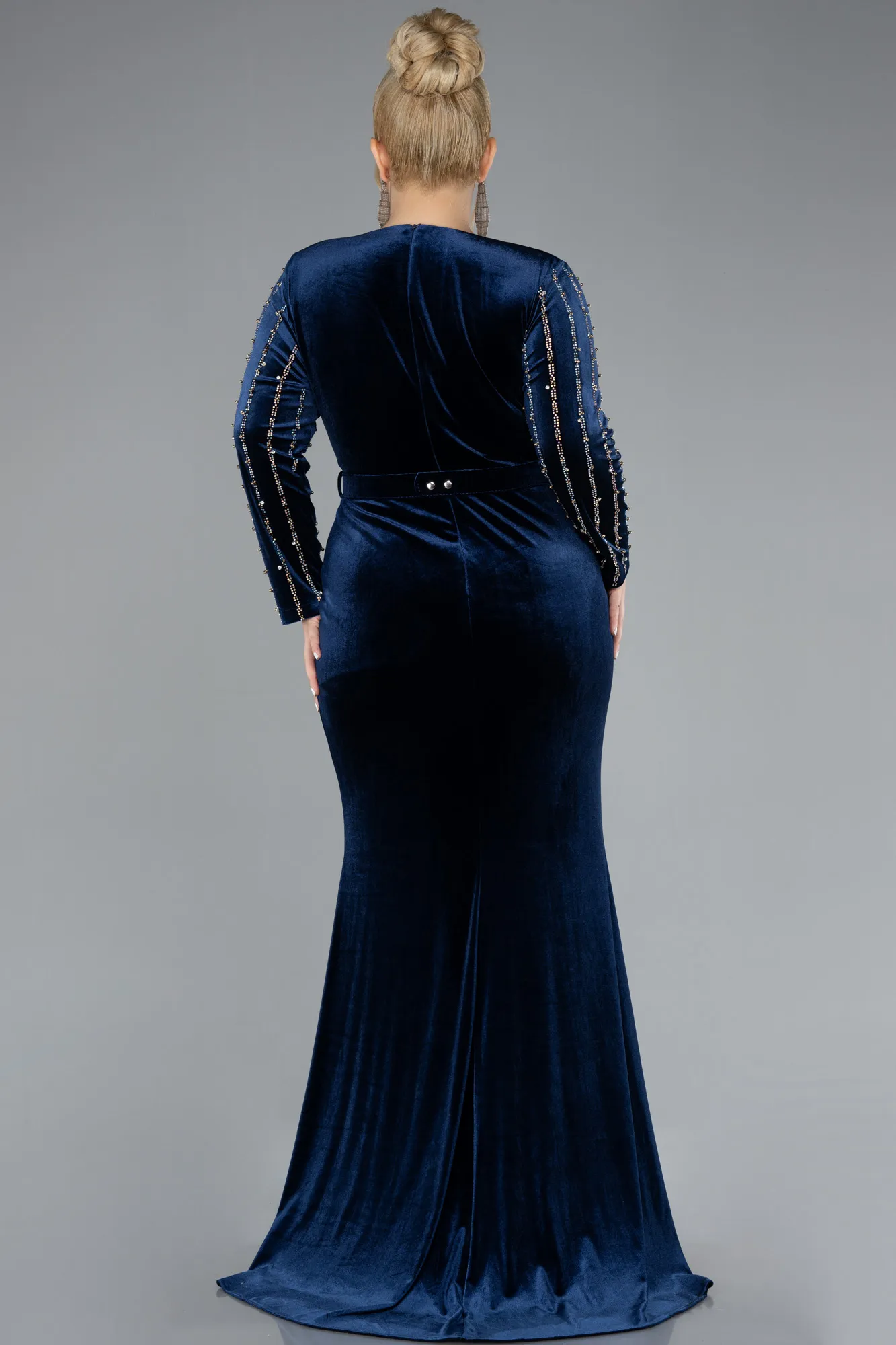 Navy Blue-Stoned Long Sleeve Velvet Oversized Evening Dress ABU4277