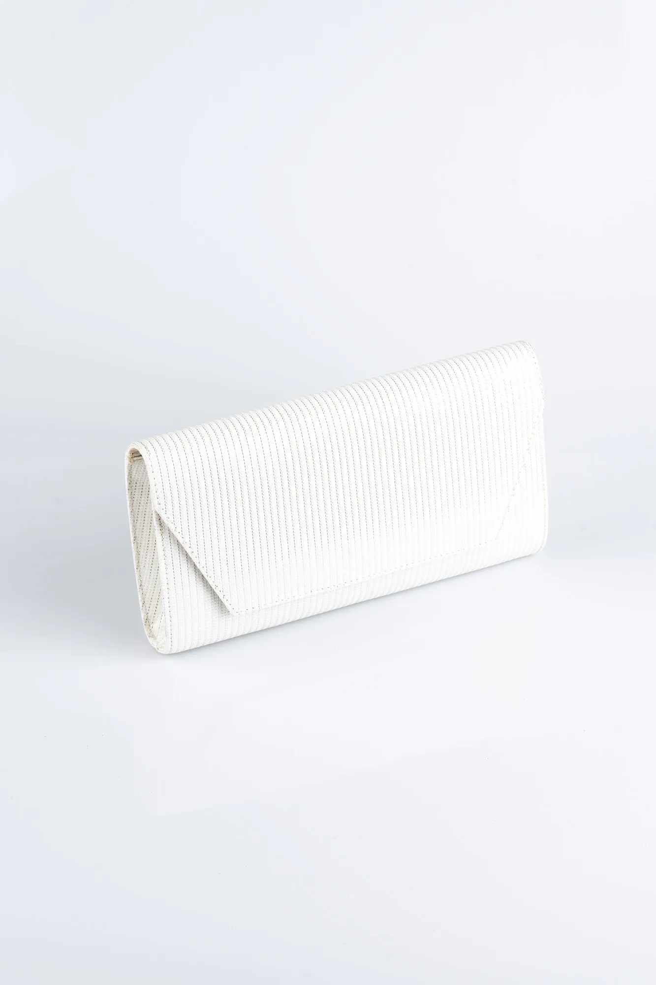Pearl-Silvery Evening Bag V510