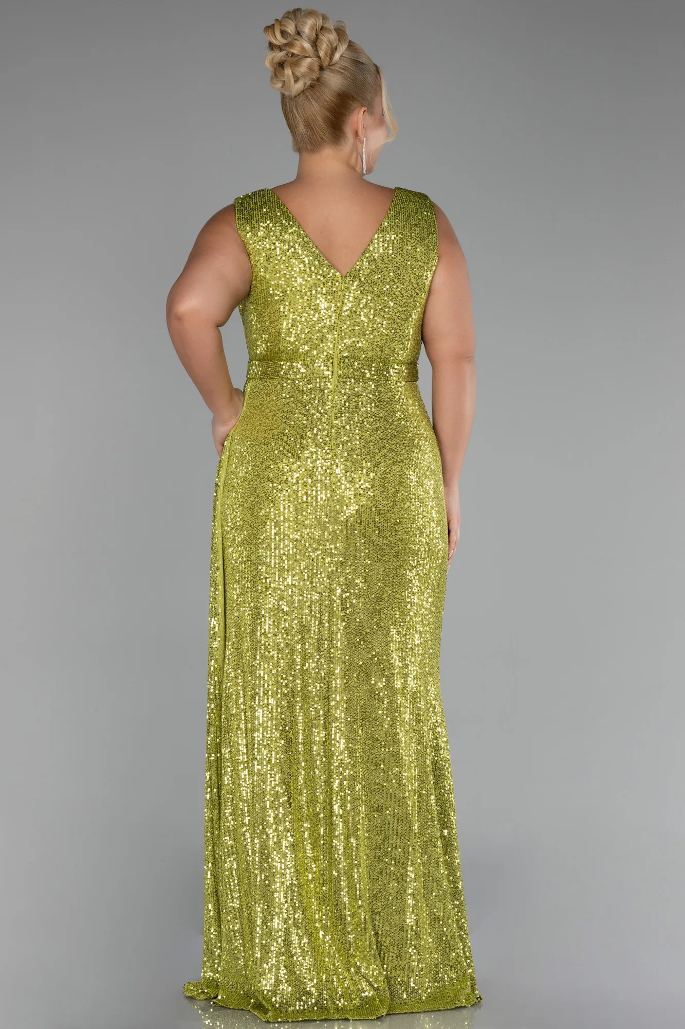 Pistachio Green-Long Scaly Plus Size Evening Dress ABU3194