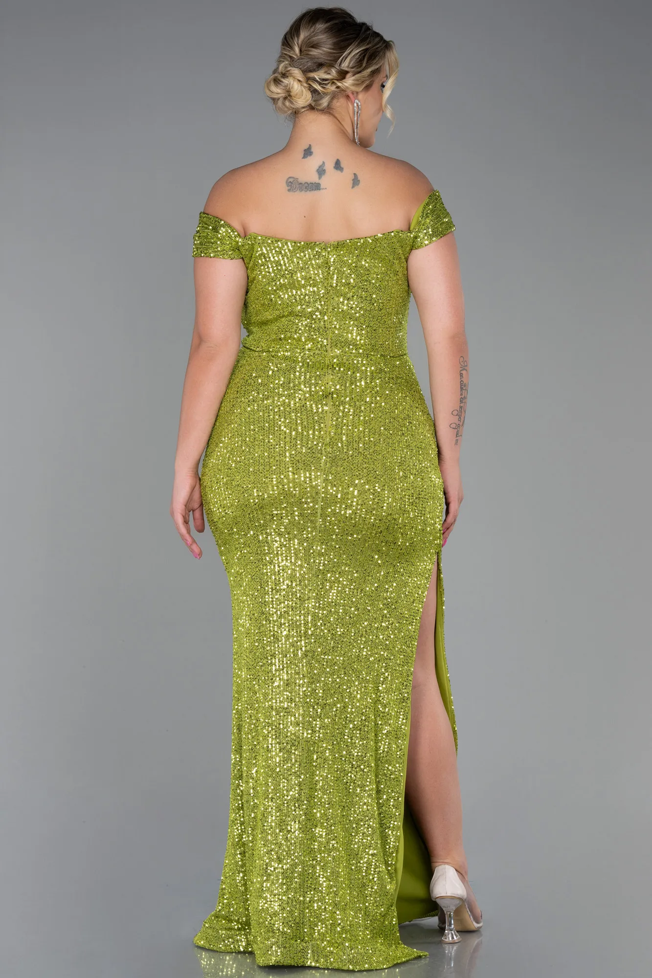 Pistachio Green-Long Scaly Plus Size Evening Dress ABU3203