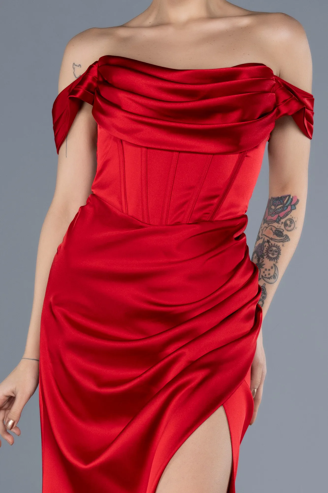 Red-Boat Neck Slit Satin Long Prom Gown ABU4582