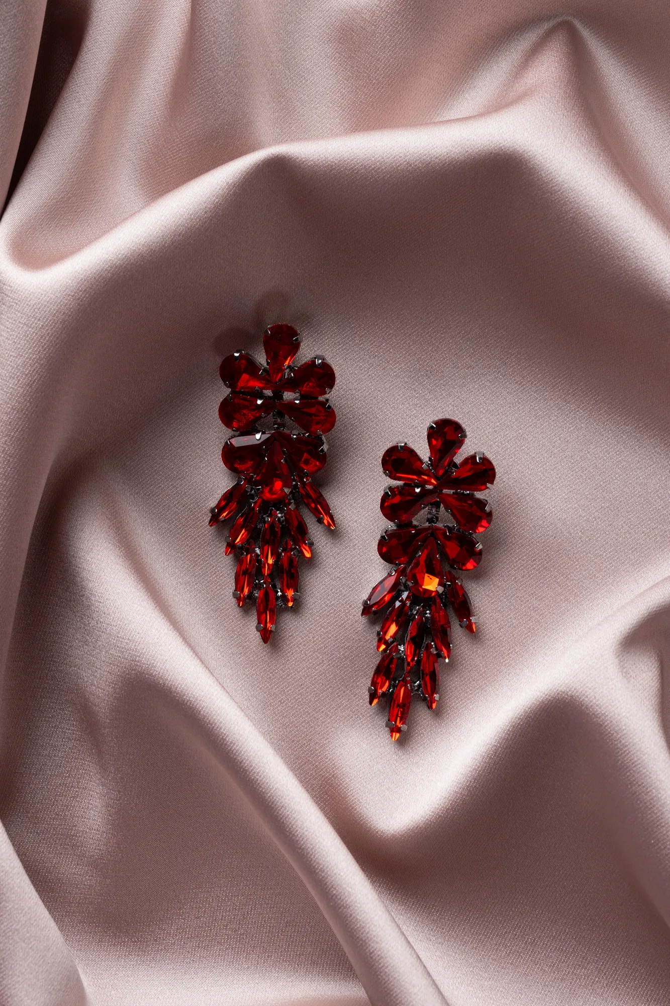 Red-Earring UK624