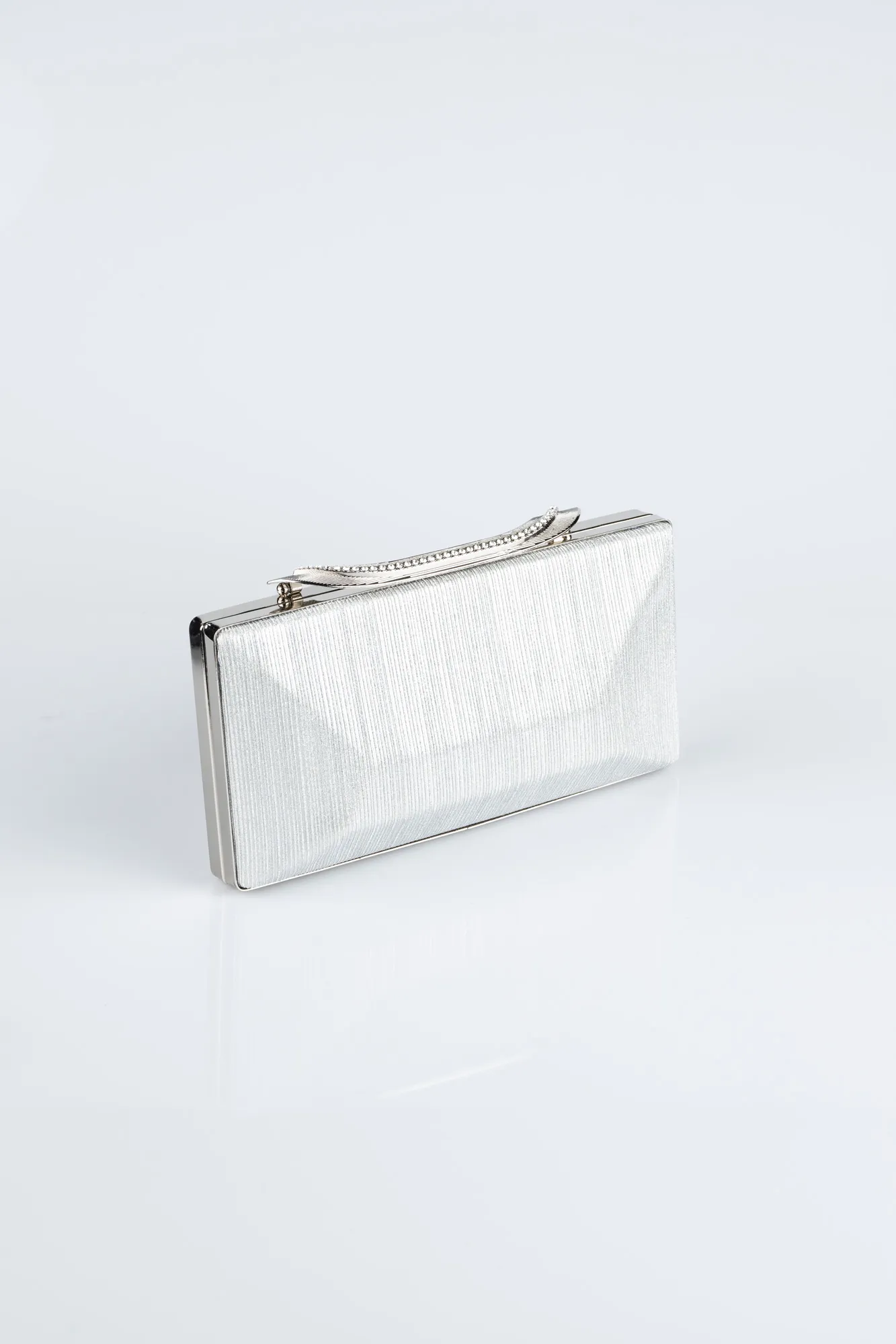 Silver-Laser Cut Evening Bag V729