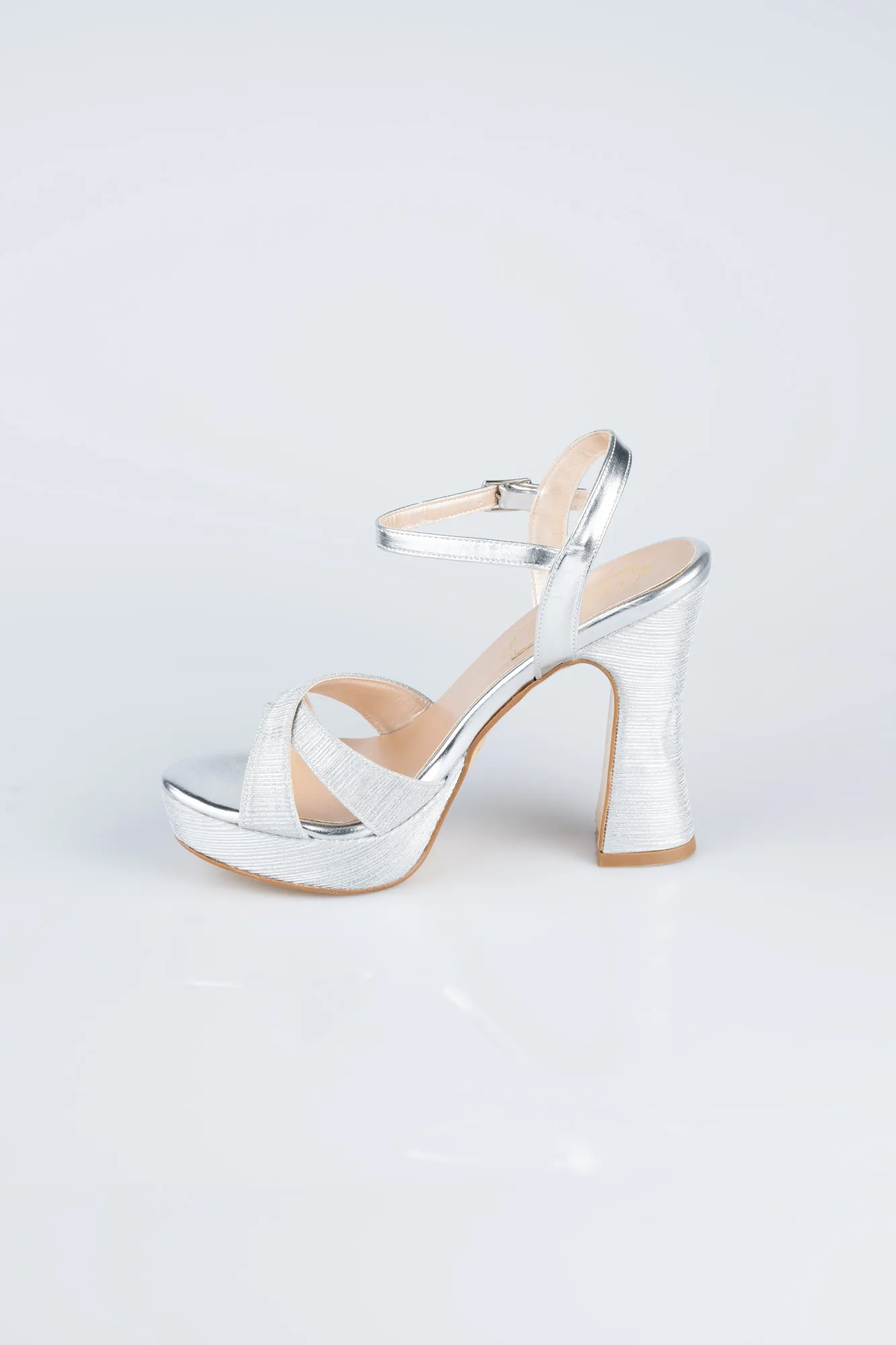 Silver-Laser Cut Evening Shoe MJ2330